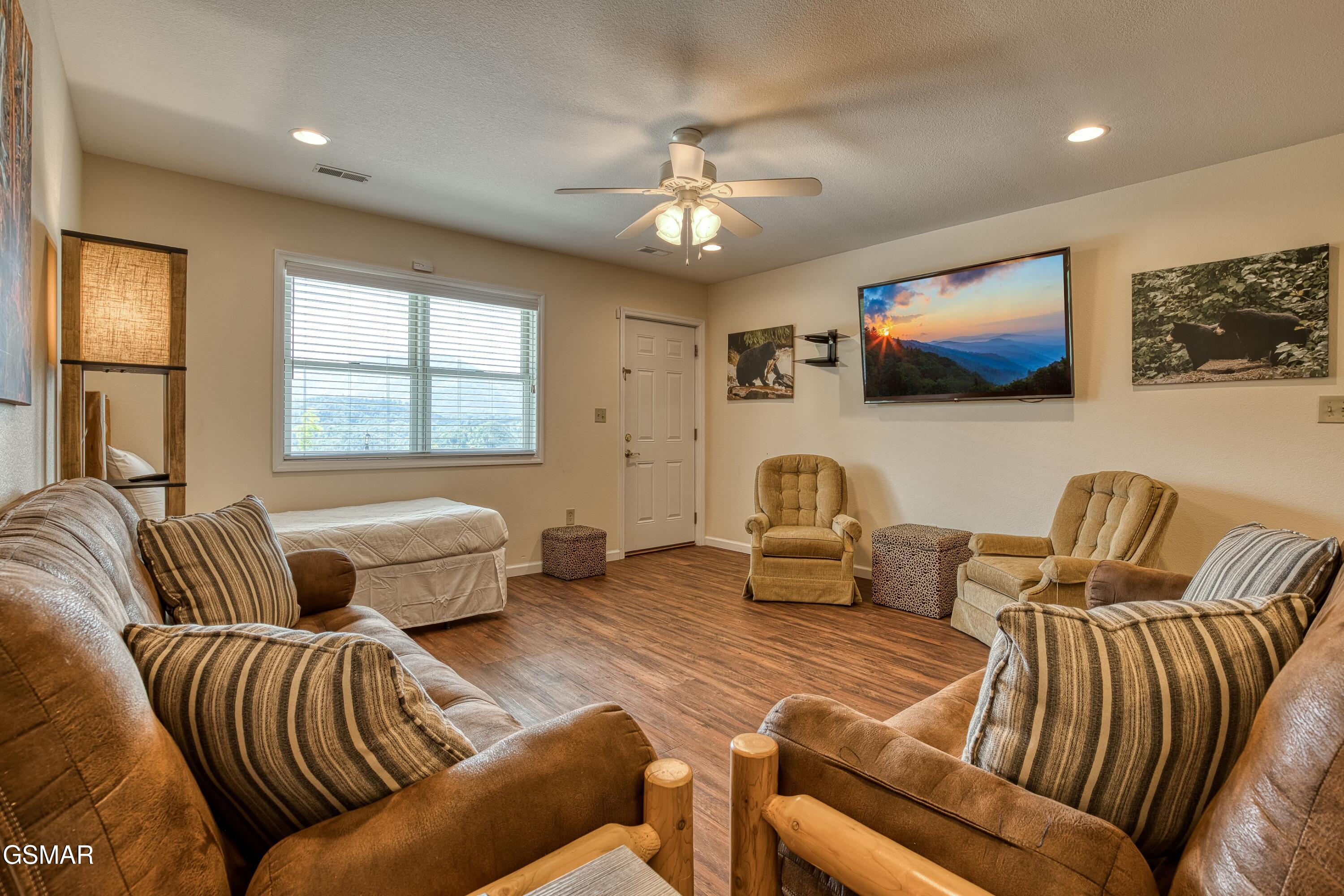 518 Campbell Lead Road Gatlinburg TN 37738