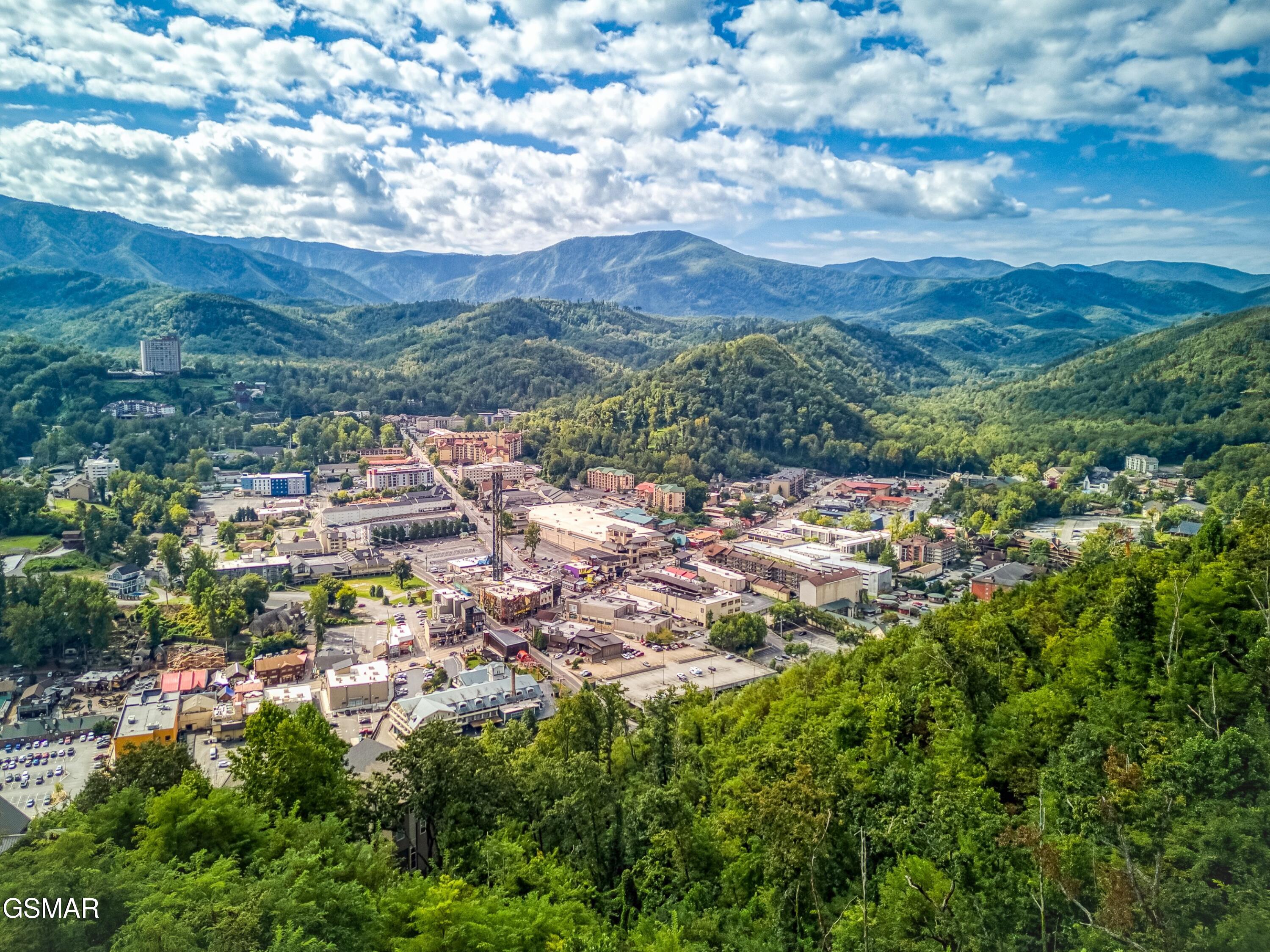 518 Campbell Lead Road Gatlinburg TN 37738