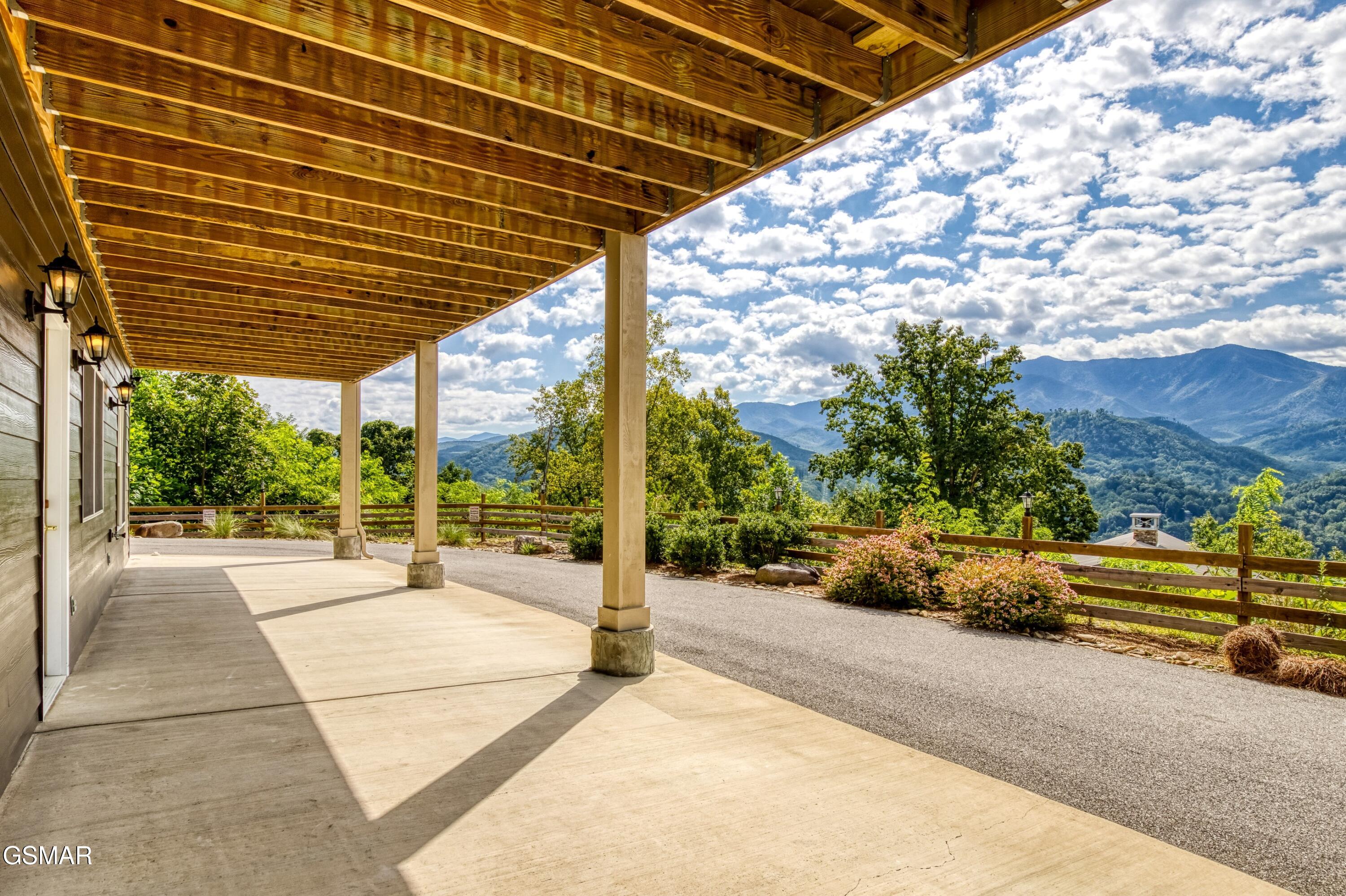 518 Campbell Lead Road Gatlinburg TN 37738