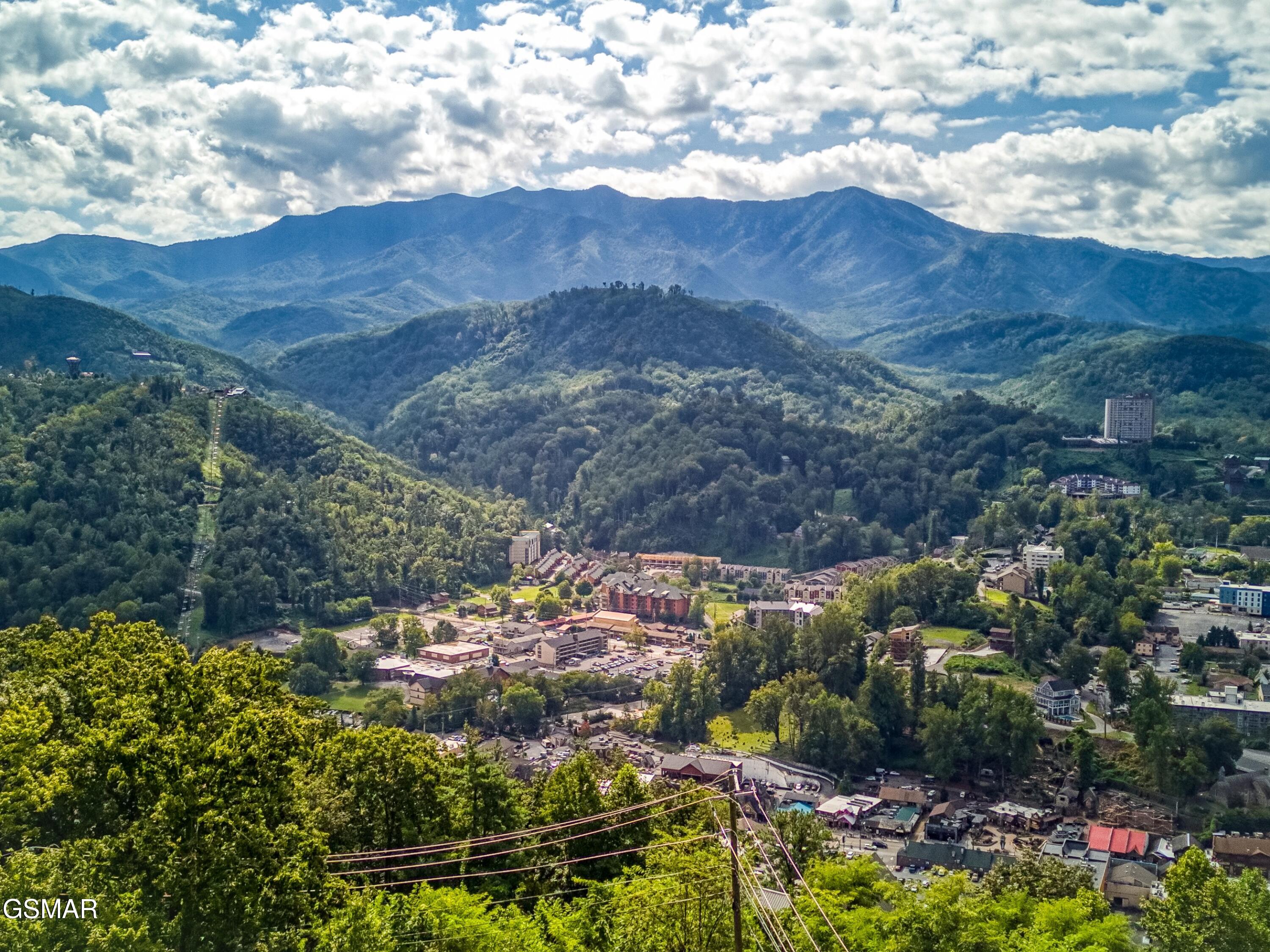 518 Campbell Lead Road Gatlinburg TN 37738