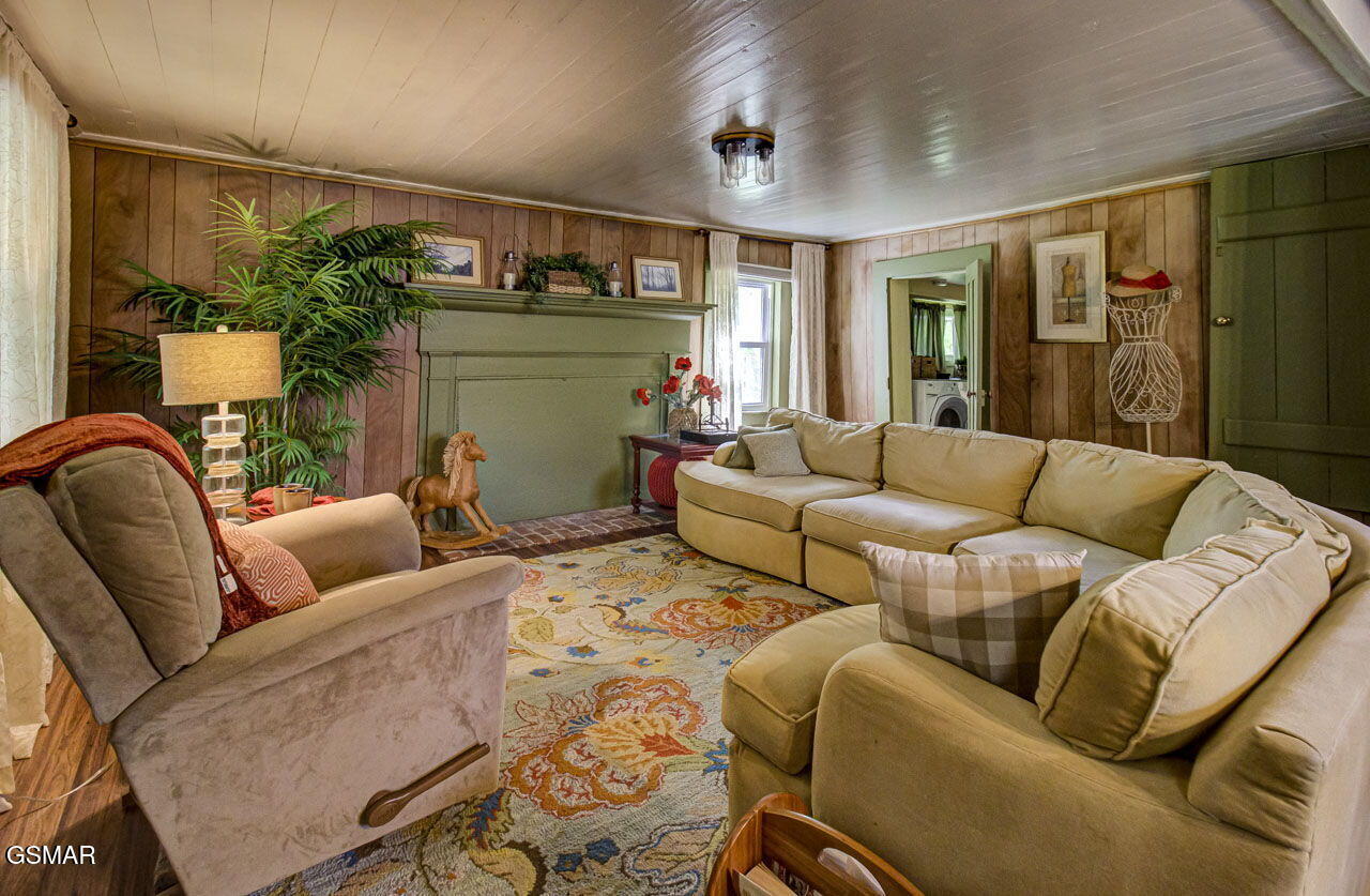 2234 Green Acres Circle Sevierville TN 37862