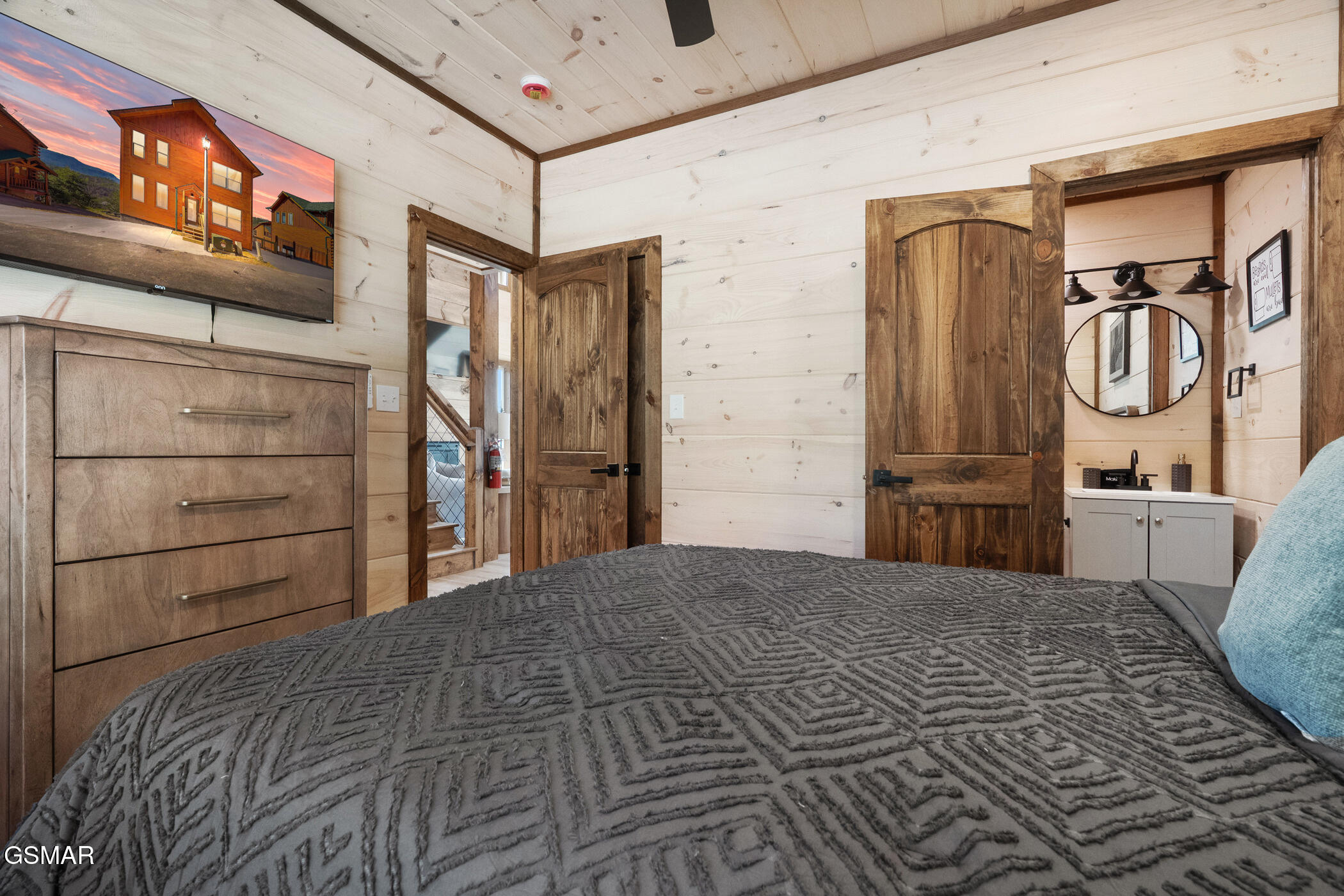 1219 Bird Nest Way Sevierville TN 37862