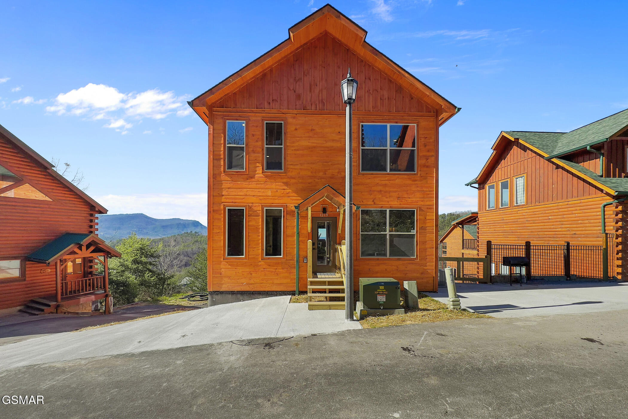 1219 Bird Nest Way Sevierville TN 37862