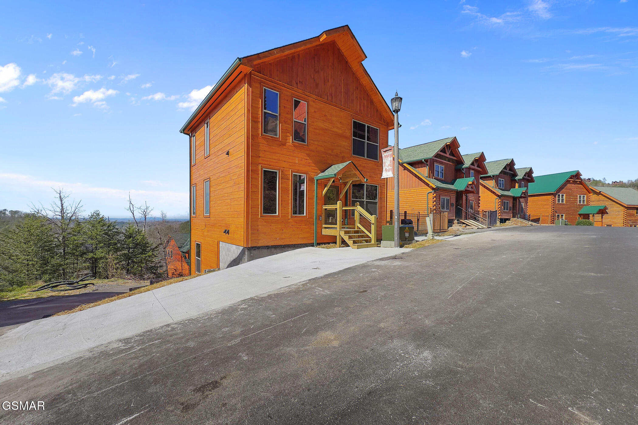 1219 Bird Nest Way Sevierville TN 37862