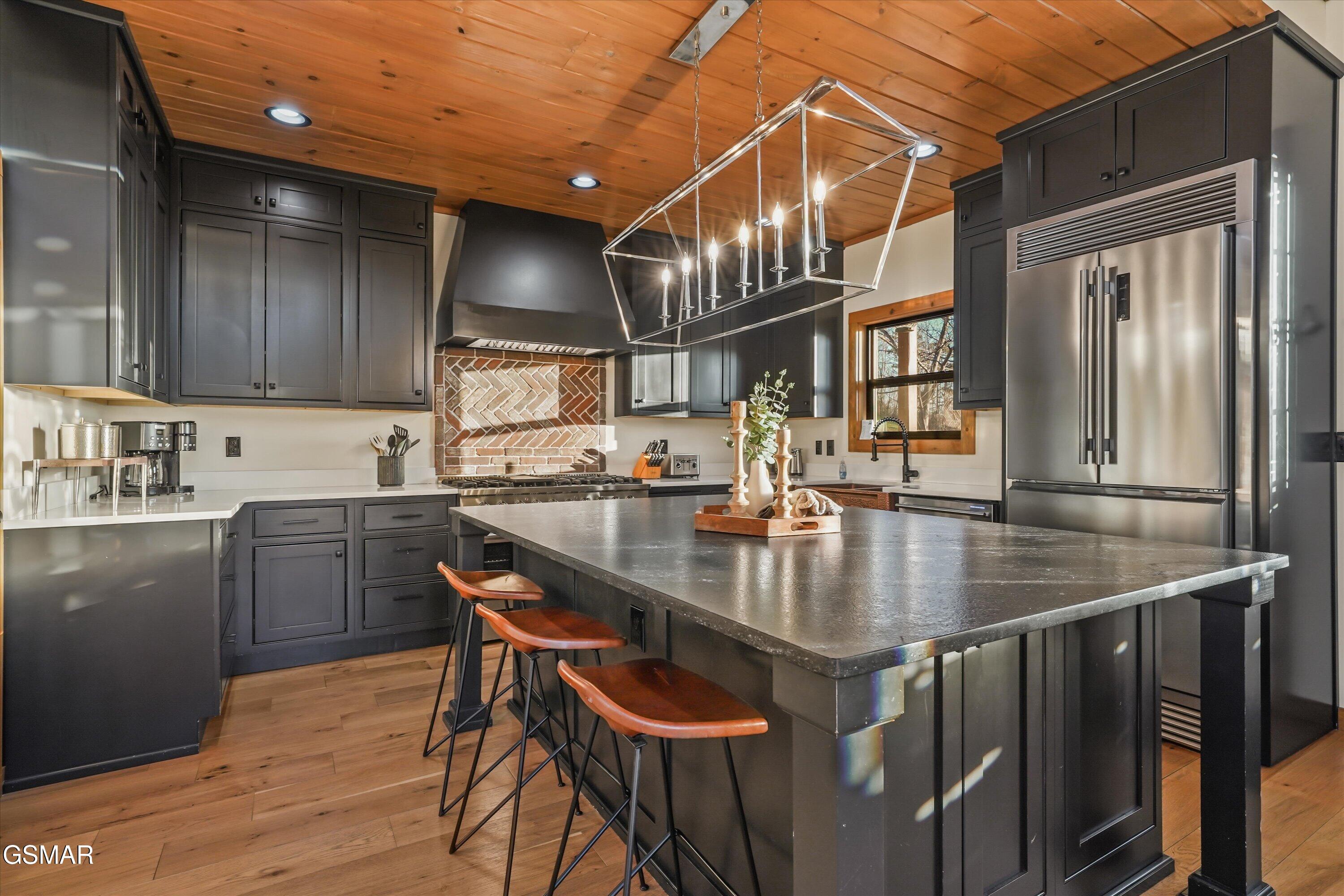 561 Edgewood Drive Gatlinburg TN 37738