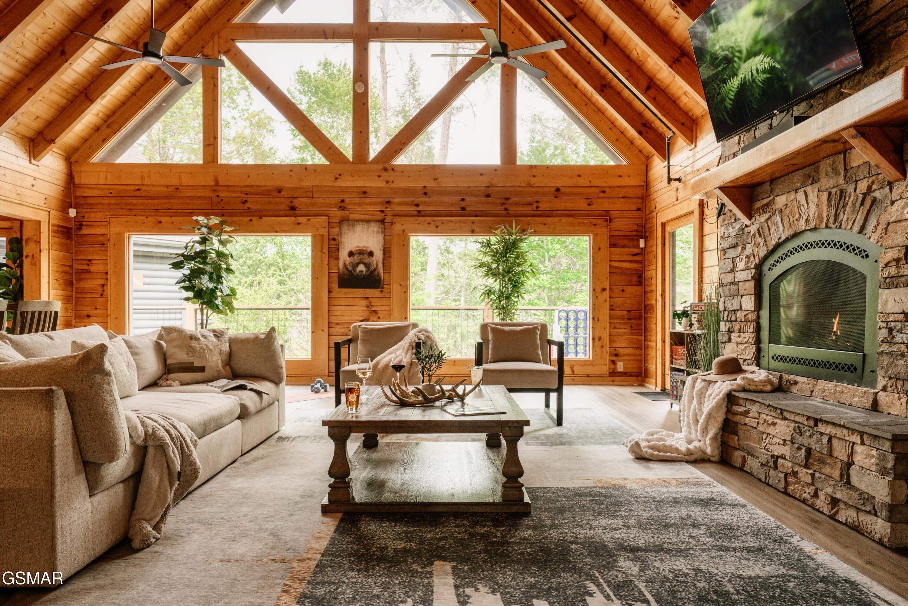 2619 Bear Crossing Way Sevierville TN 37862