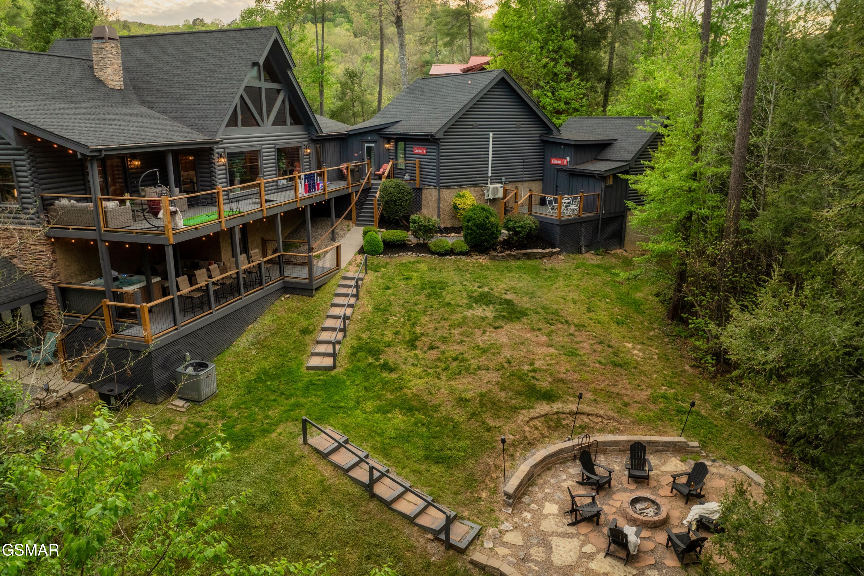 2619 Bear Crossing Way Sevierville TN 37862