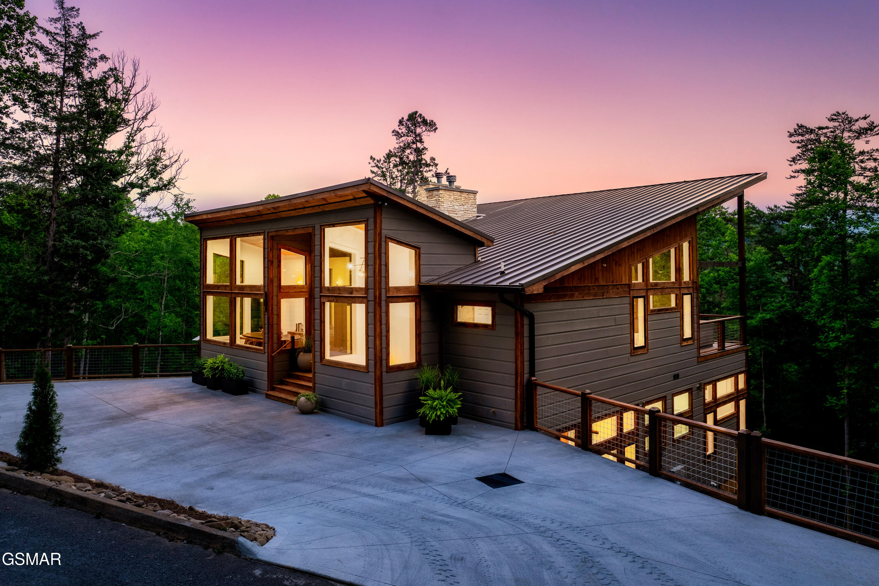 2234 Legend Drive Sevierville TN 37876