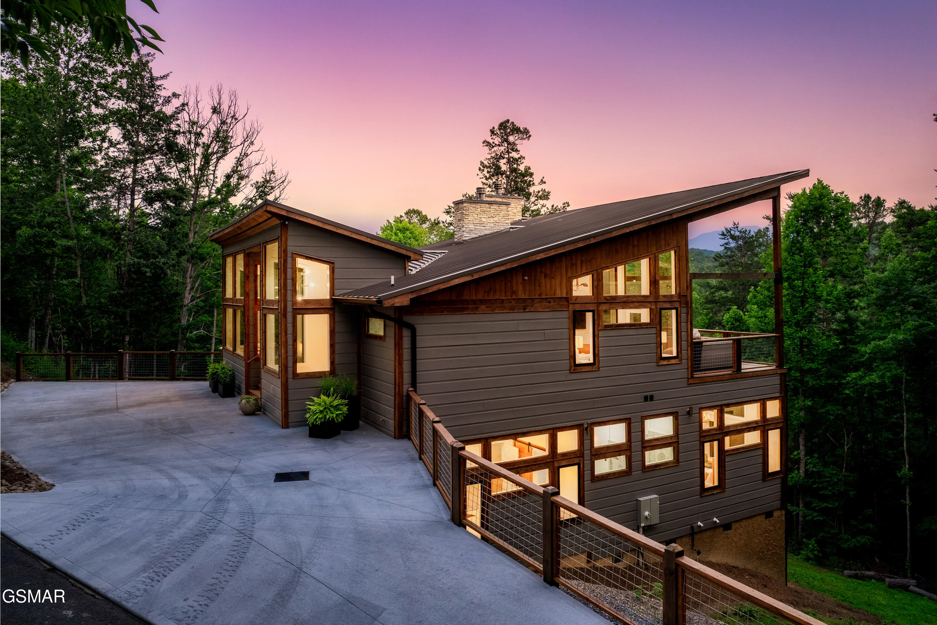 2234 Legend Drive Sevierville TN 37876