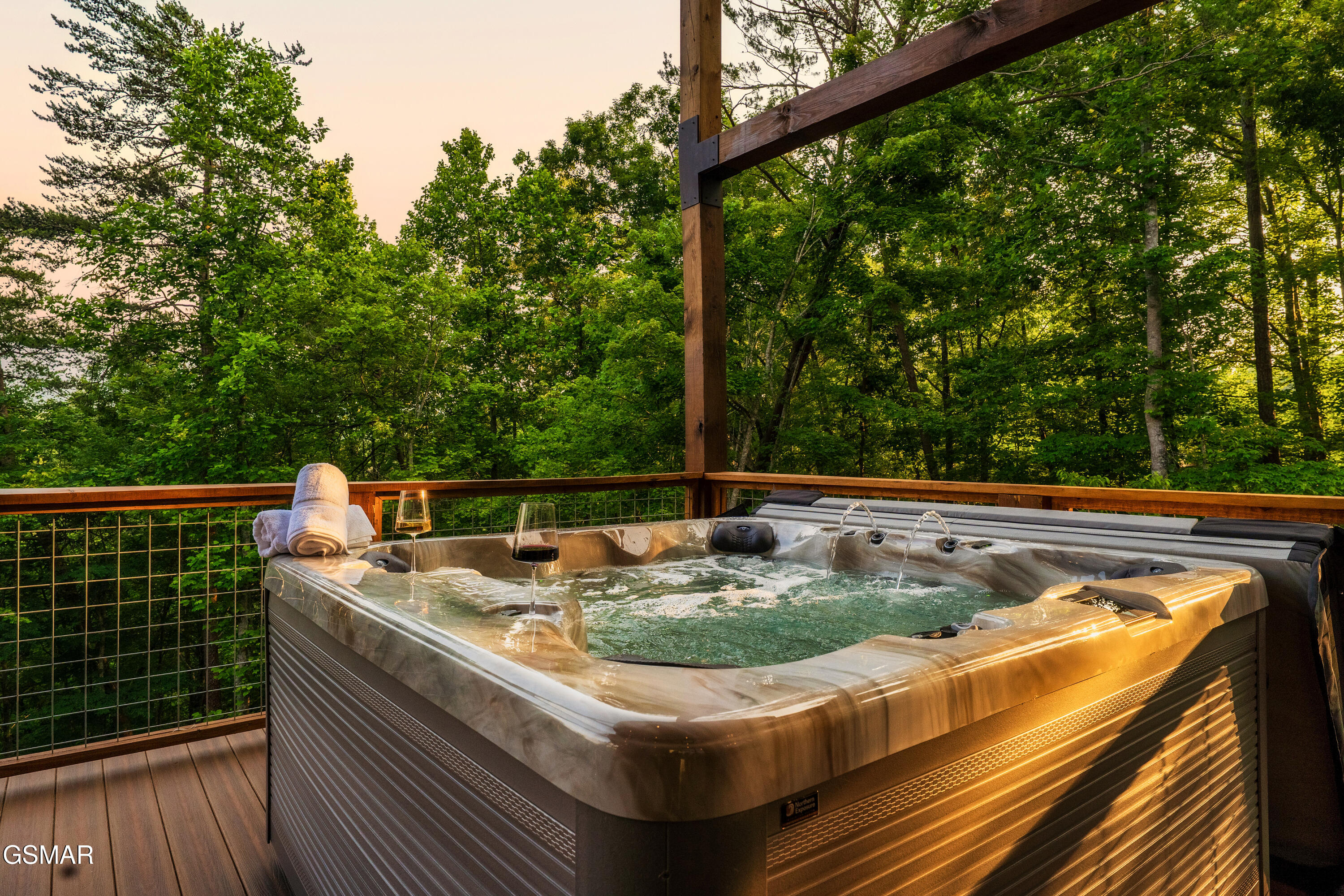 2234 Legend Drive Sevierville TN 37876