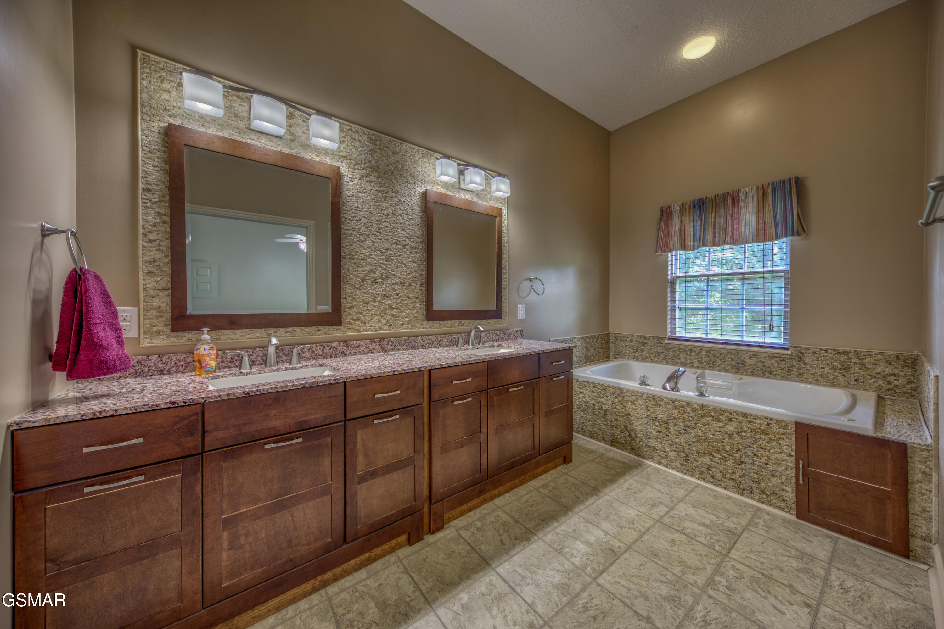 1833 Edward Drive Sevierville TN 37876