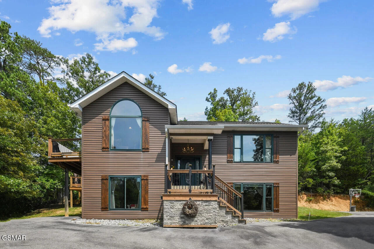 805 Sylvia Lane Sevierville TN 37876