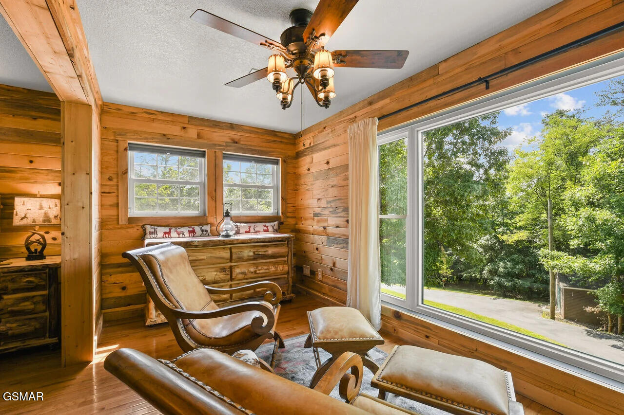 805 Sylvia Lane Sevierville TN 37876