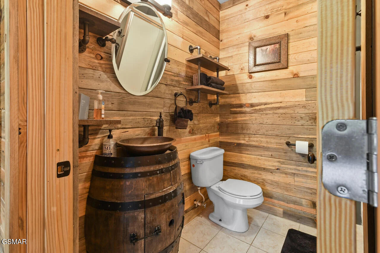 805 Sylvia Lane Sevierville TN 37876