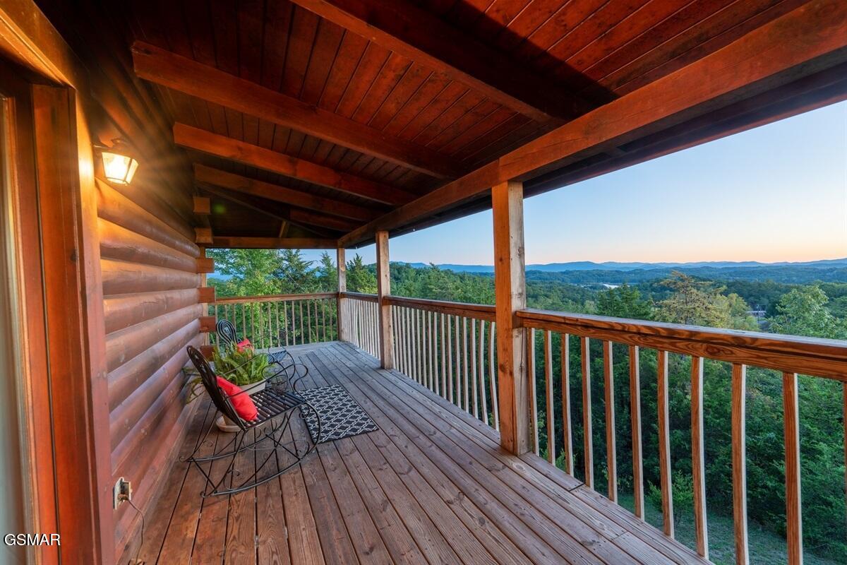 936 Buck Way Sevierville TN 37876