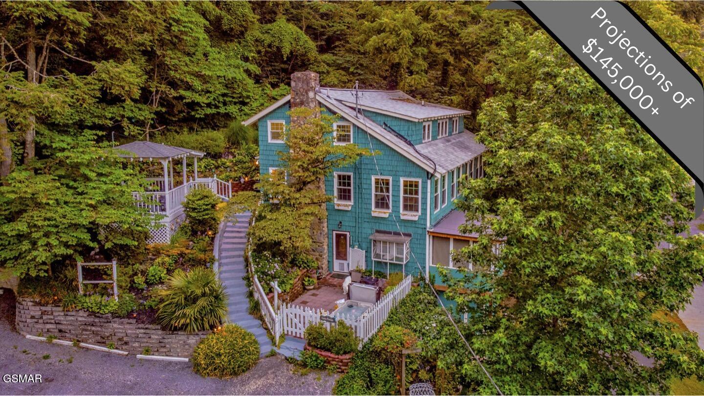 204 Hill Street Gatlinburg TN 37738