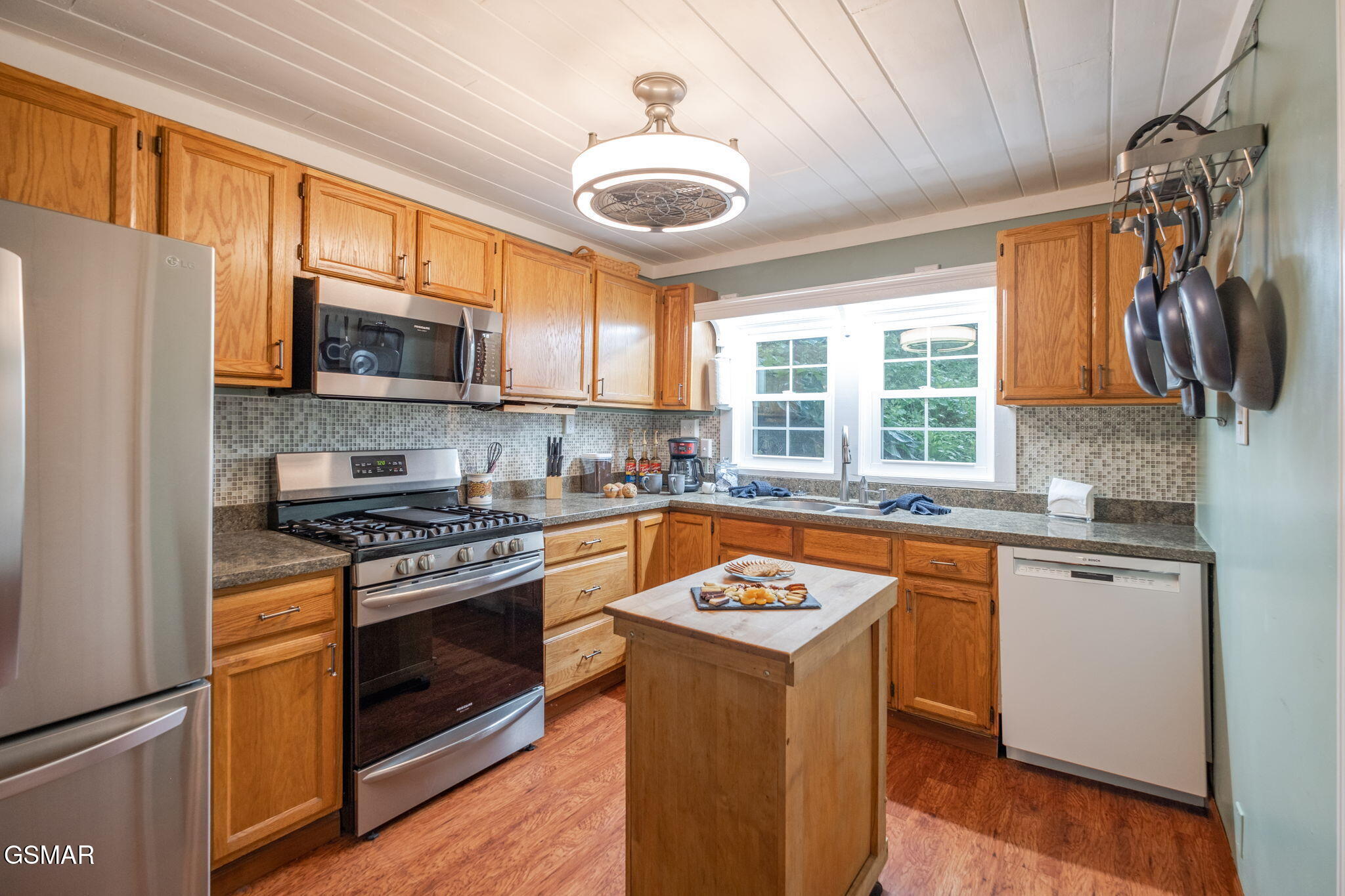 204 Hill Street Gatlinburg TN 37738