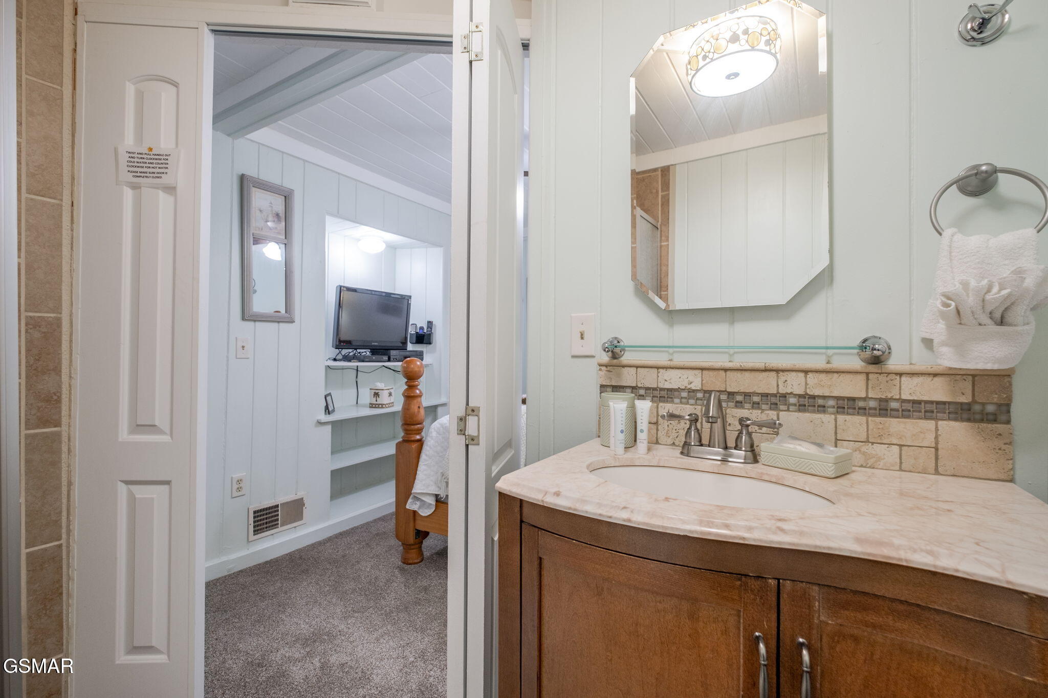 204 Hill Street Gatlinburg TN 37738