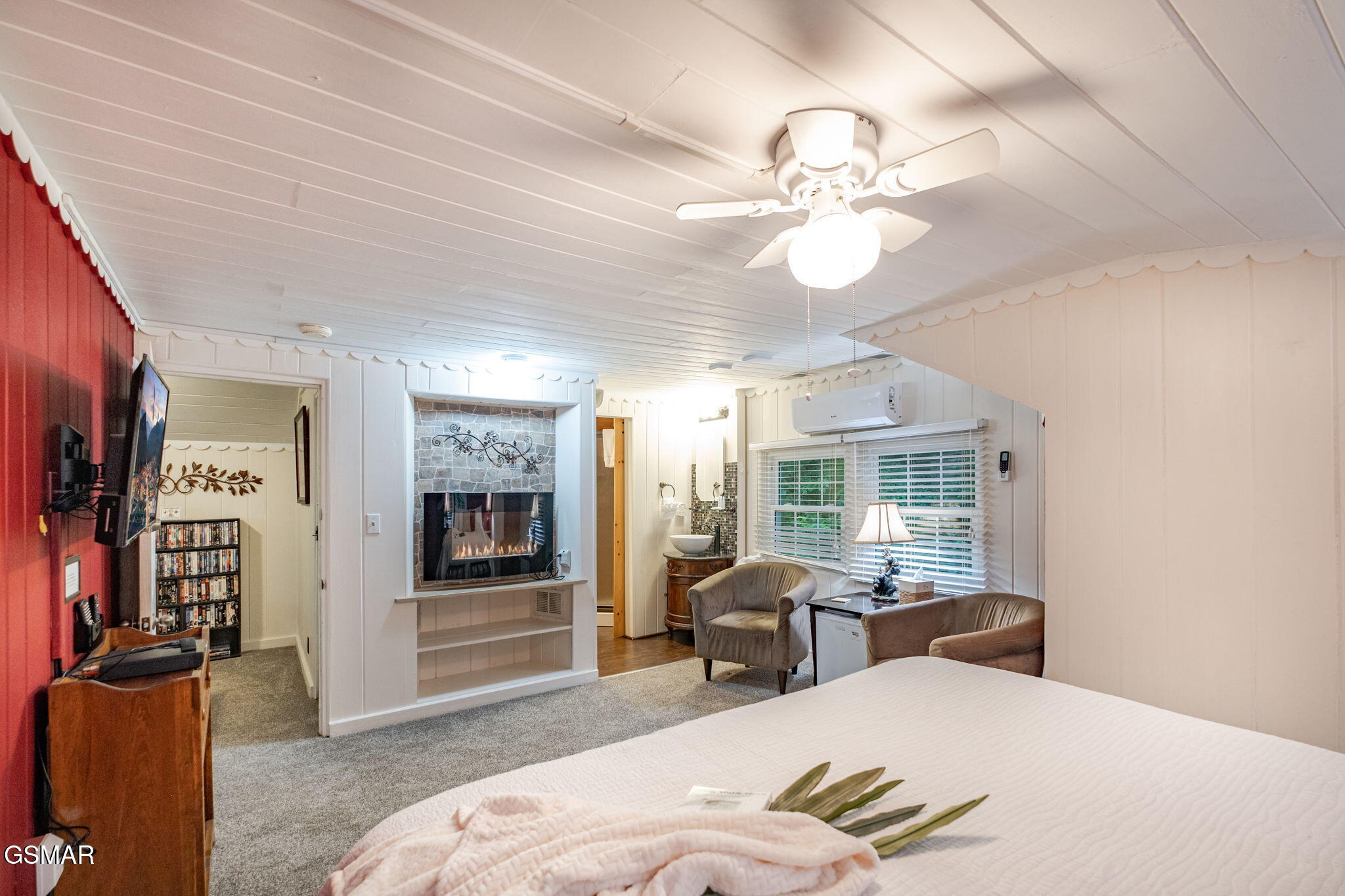 204 Hill Street Gatlinburg TN 37738