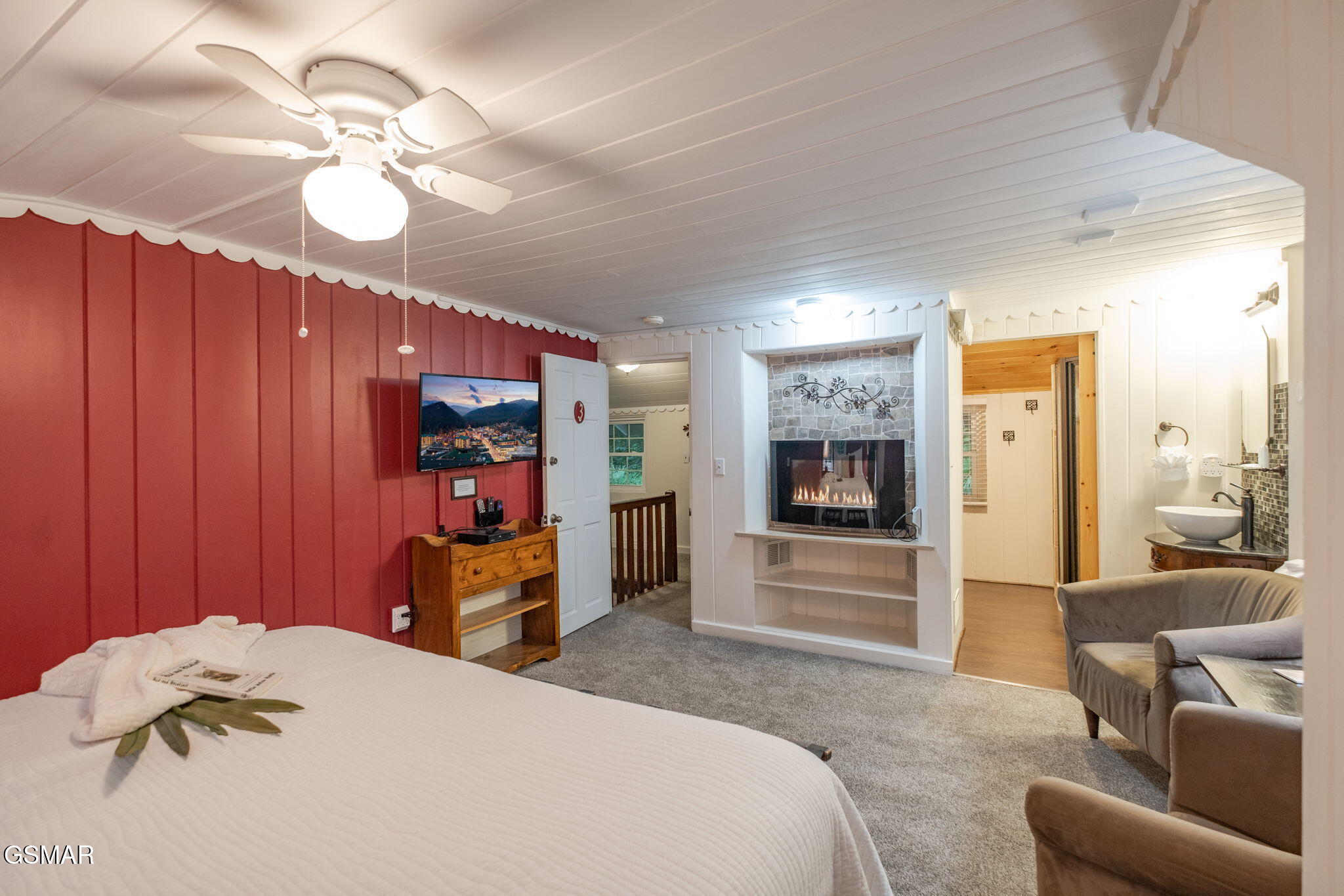 204 Hill Street Gatlinburg TN 37738