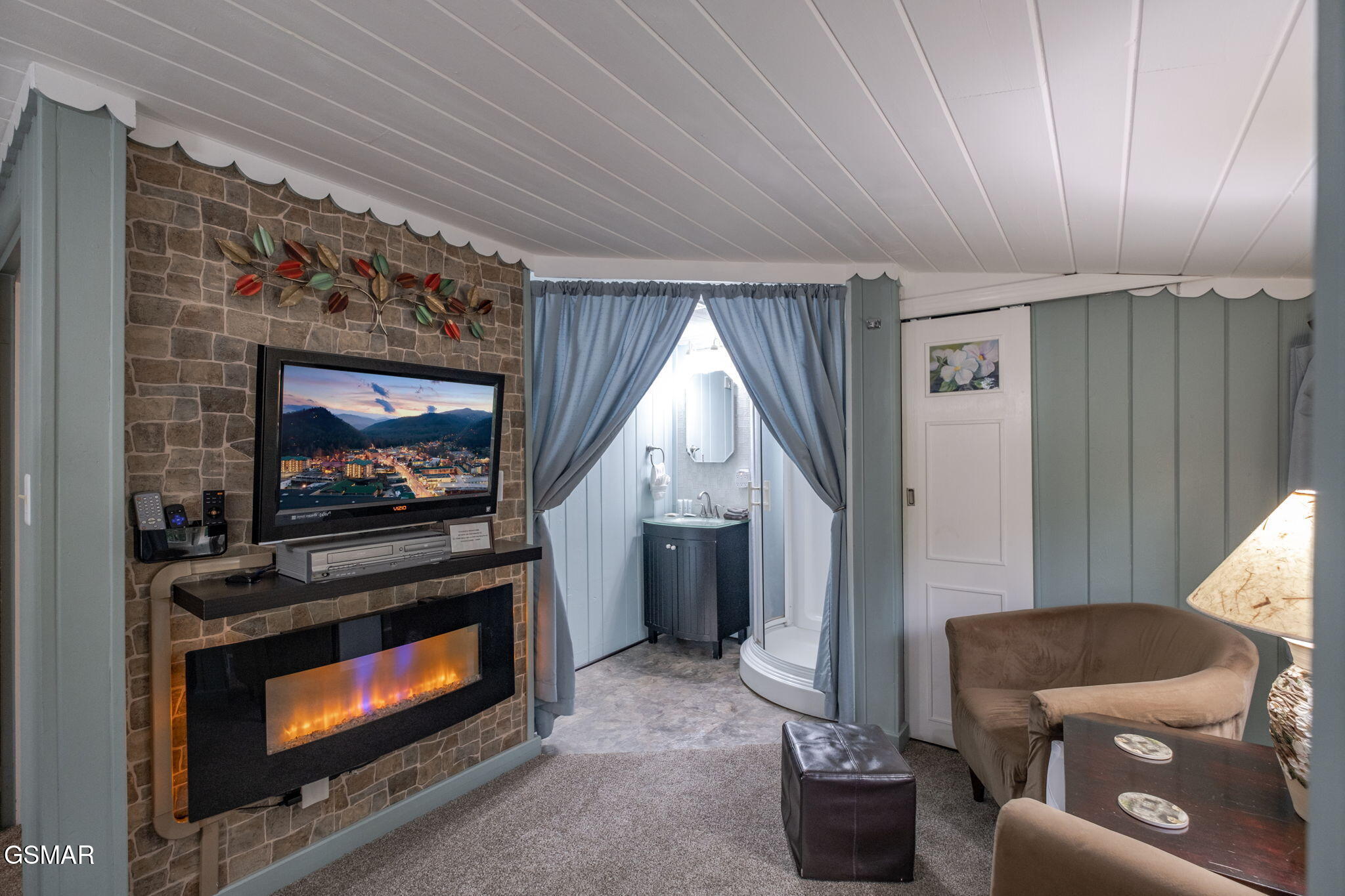 204 Hill Street Gatlinburg TN 37738