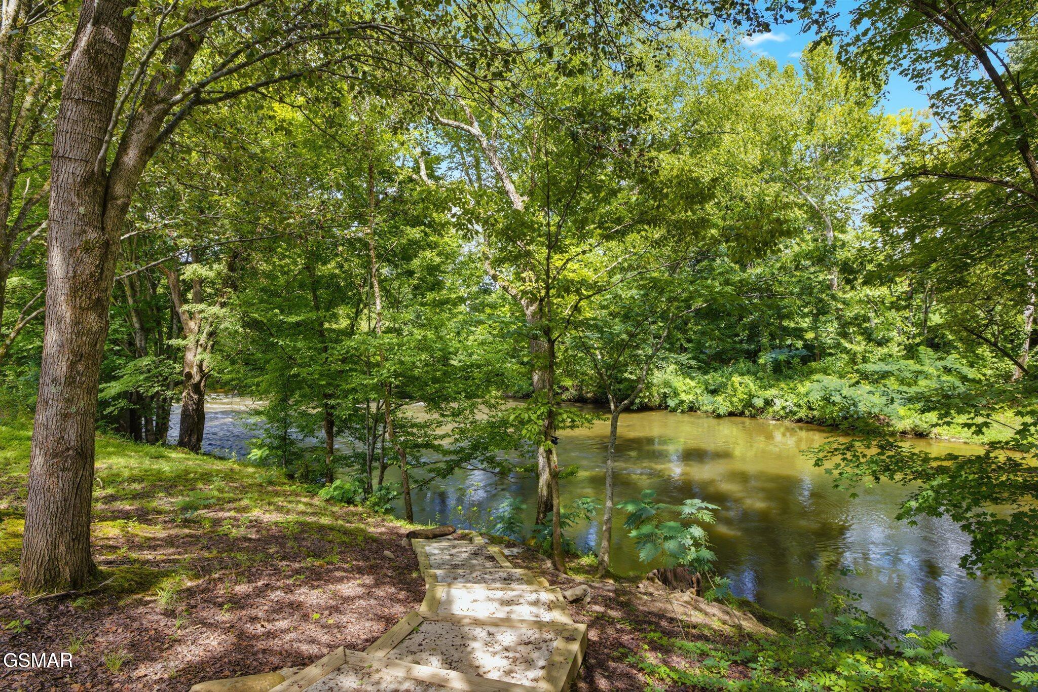 2243 Shinbone Road Sevierville TN 37876
