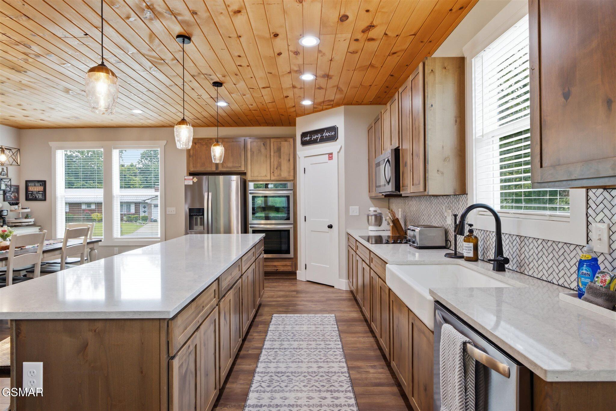 2243 Shinbone Road Sevierville TN 37876