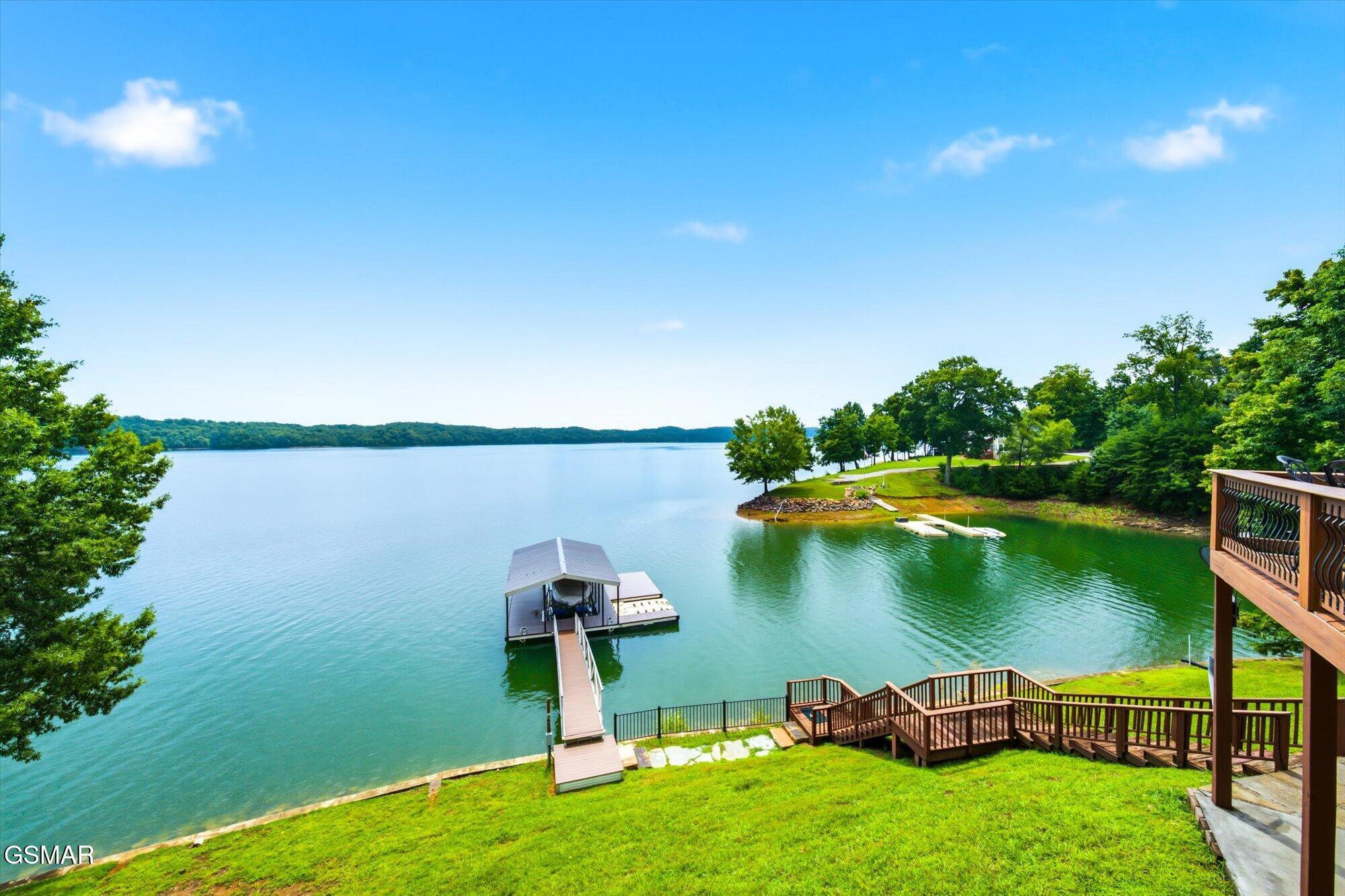 2114 Bridge View Drive Dandridge TN 37725