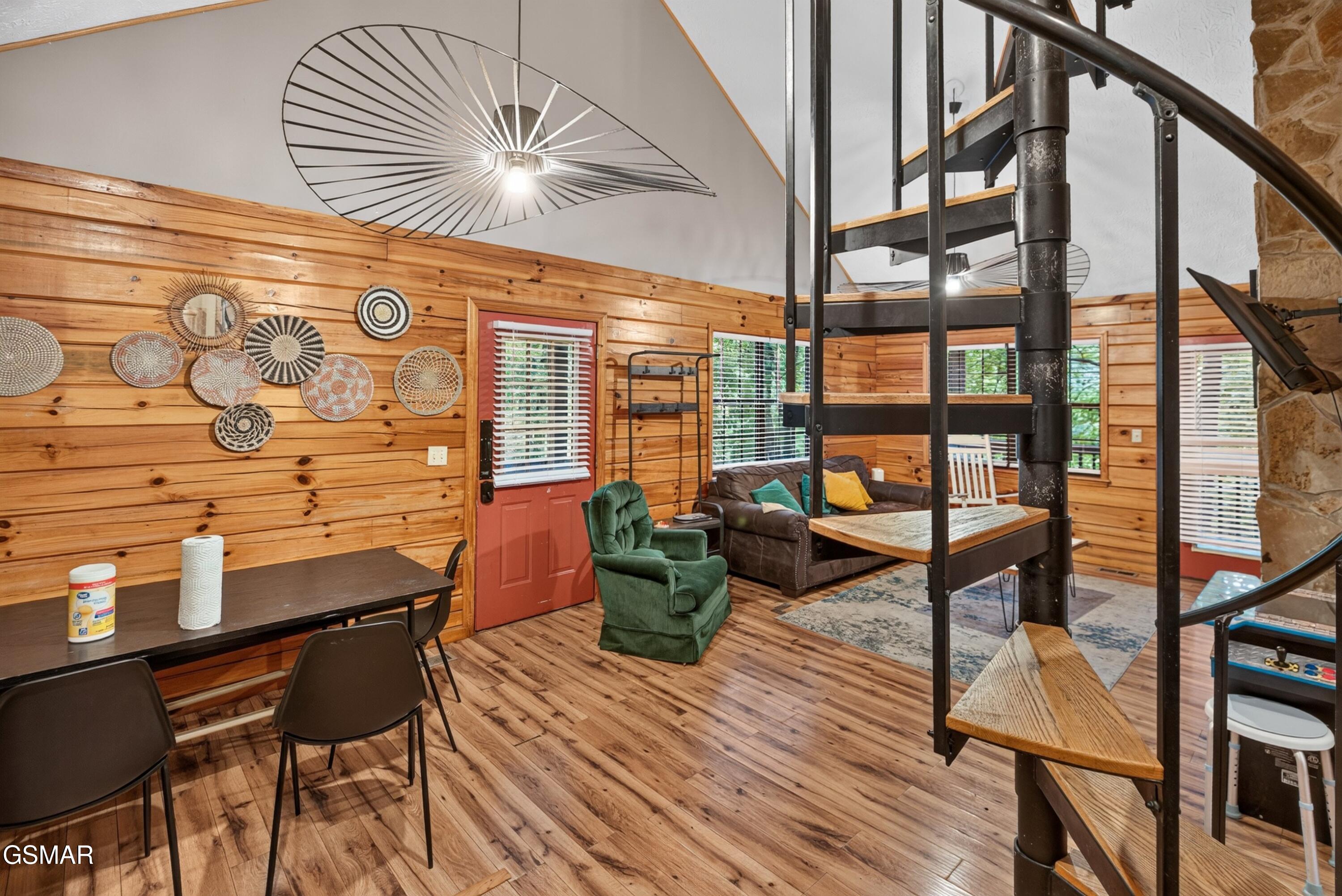 1503 Squirrel Nest Way Sevierville TN 37876