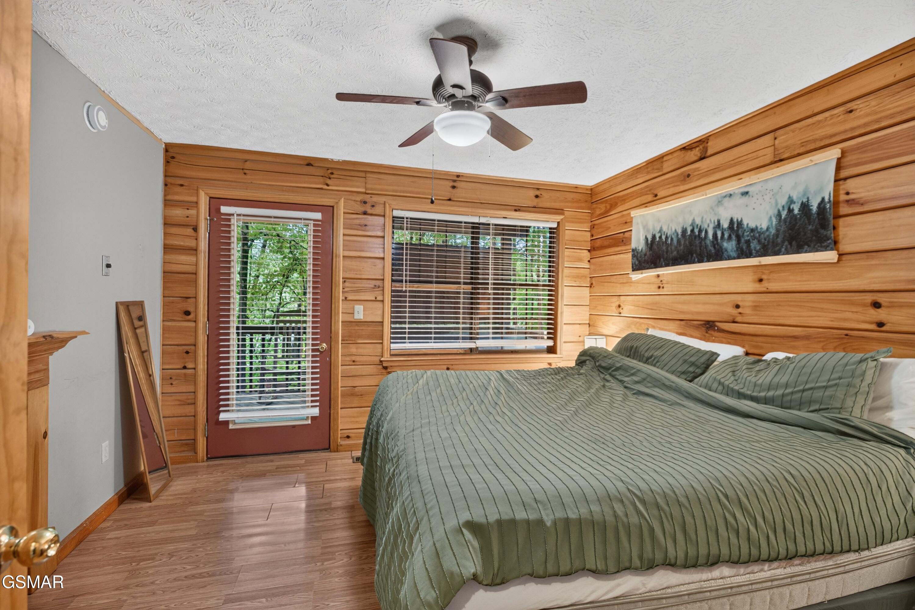 1503 Squirrel Nest Way Sevierville TN 37876