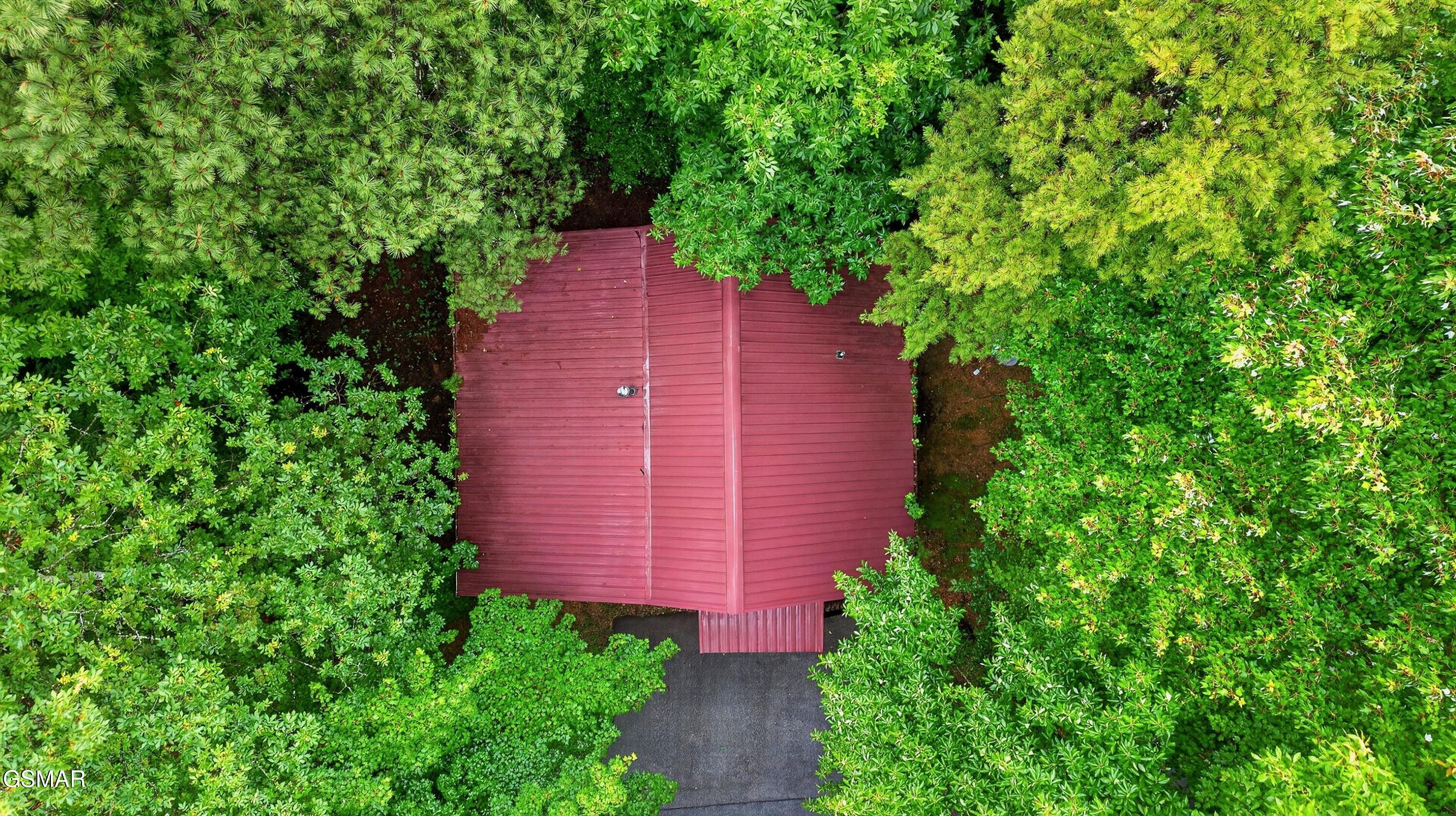 1503 Squirrel Nest Way Sevierville TN 37876