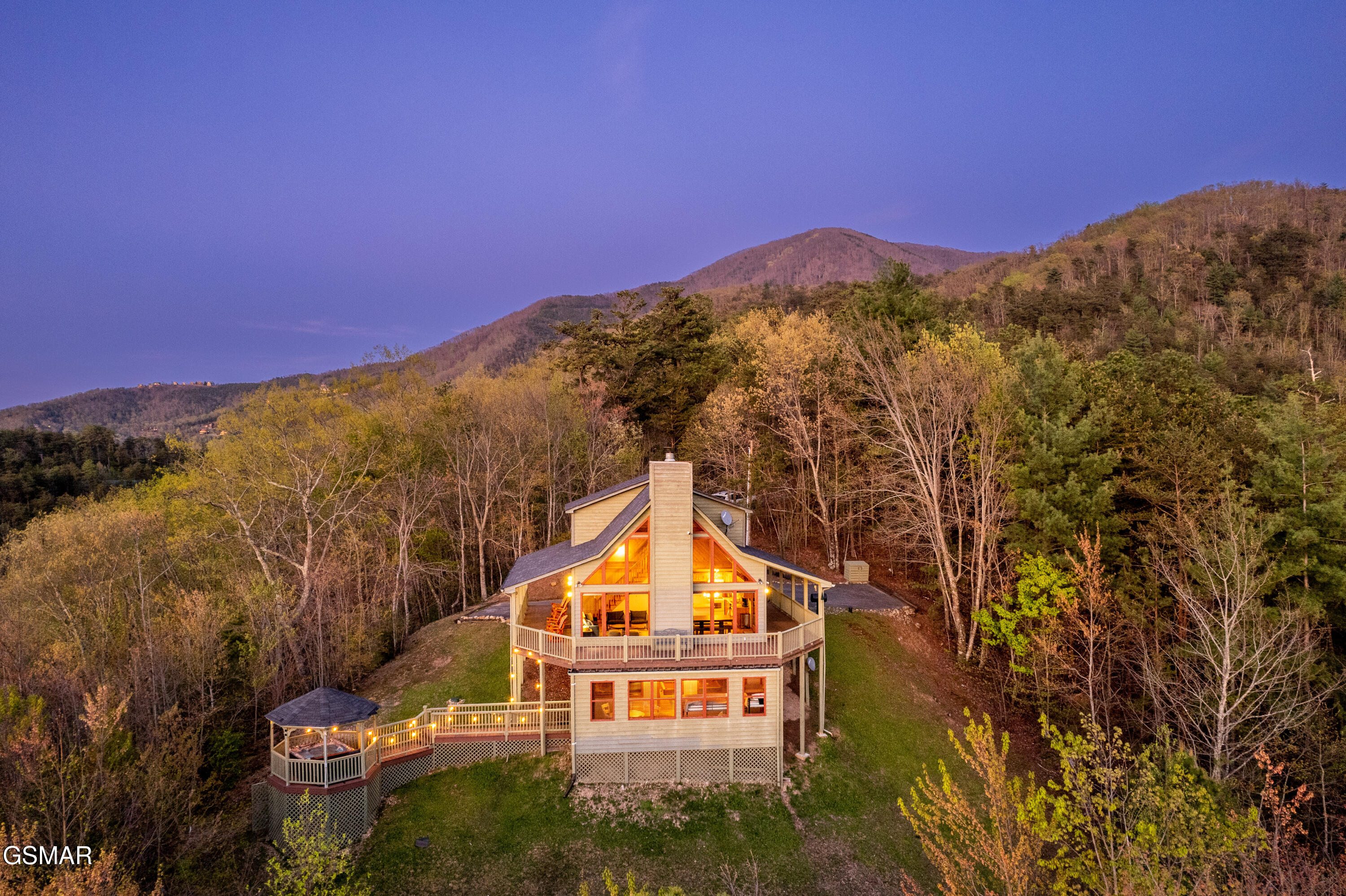 3670 Marian Lake Way Sevierville TN 37862