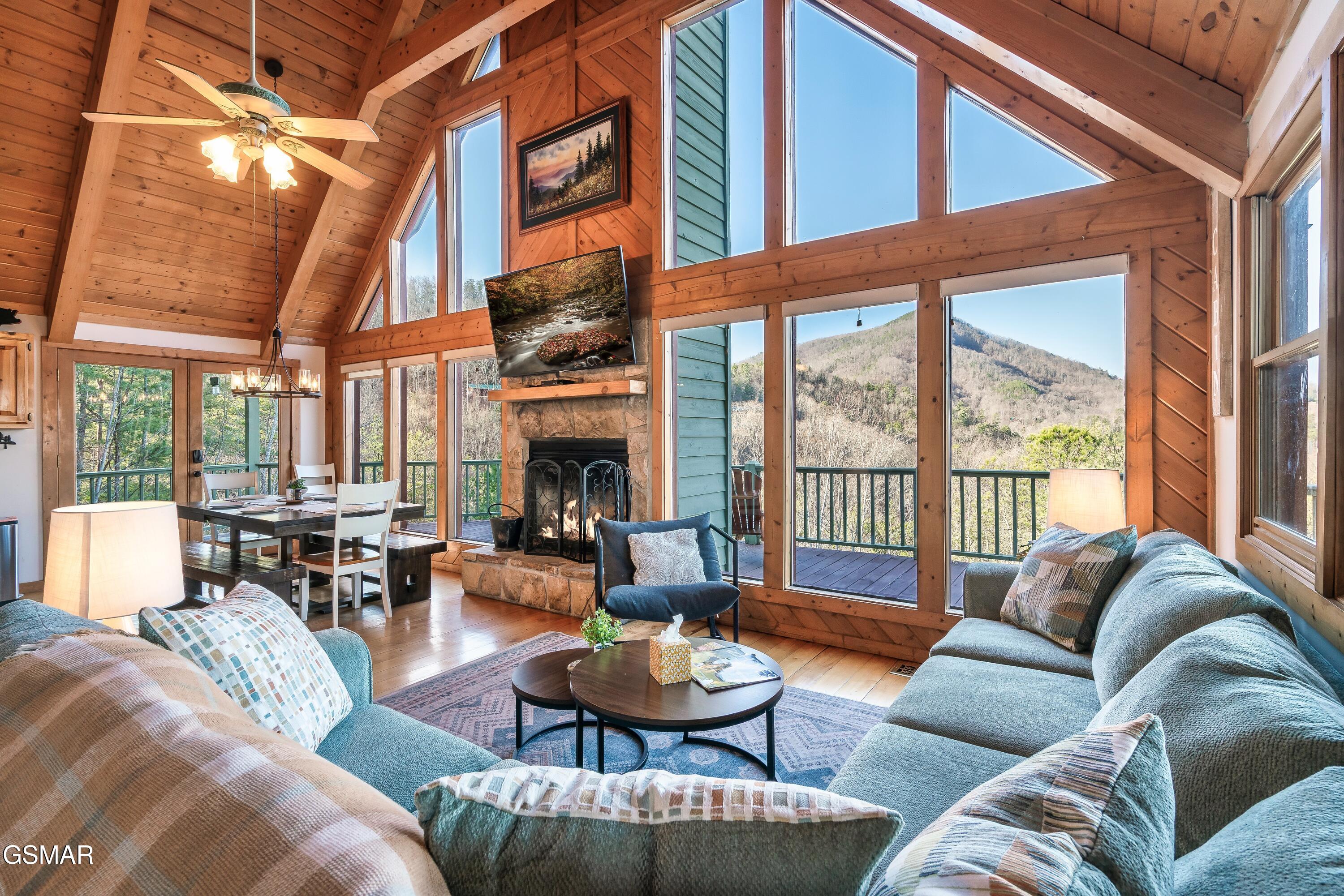 3670 Marian Lake Way Sevierville TN 37862
