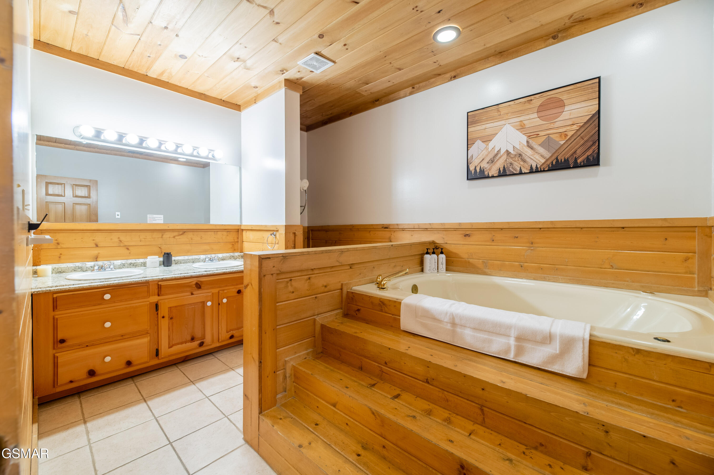 3670 Marian Lake Way Sevierville TN 37862