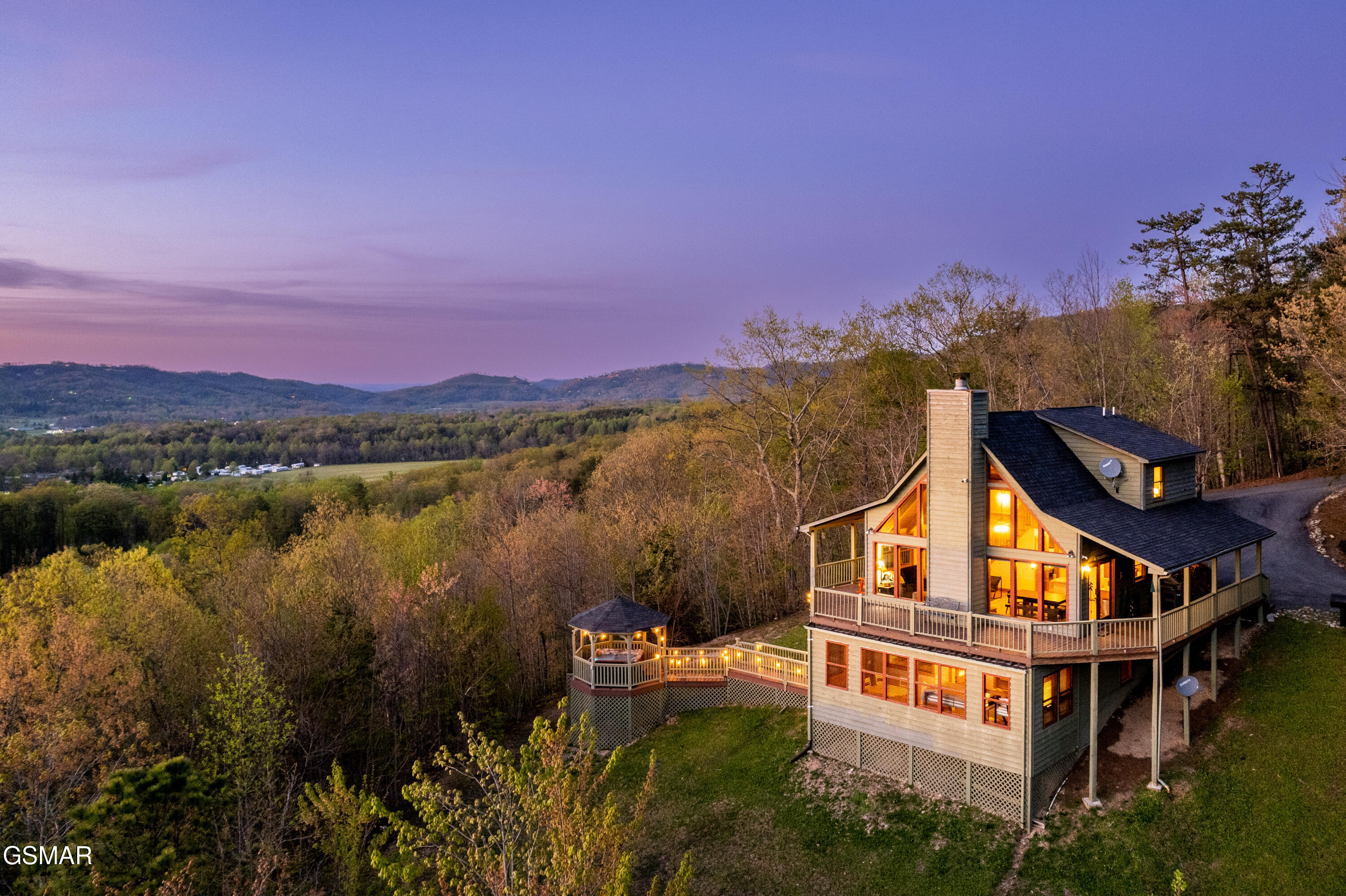 3670 Marian Lake Way Sevierville TN 37862