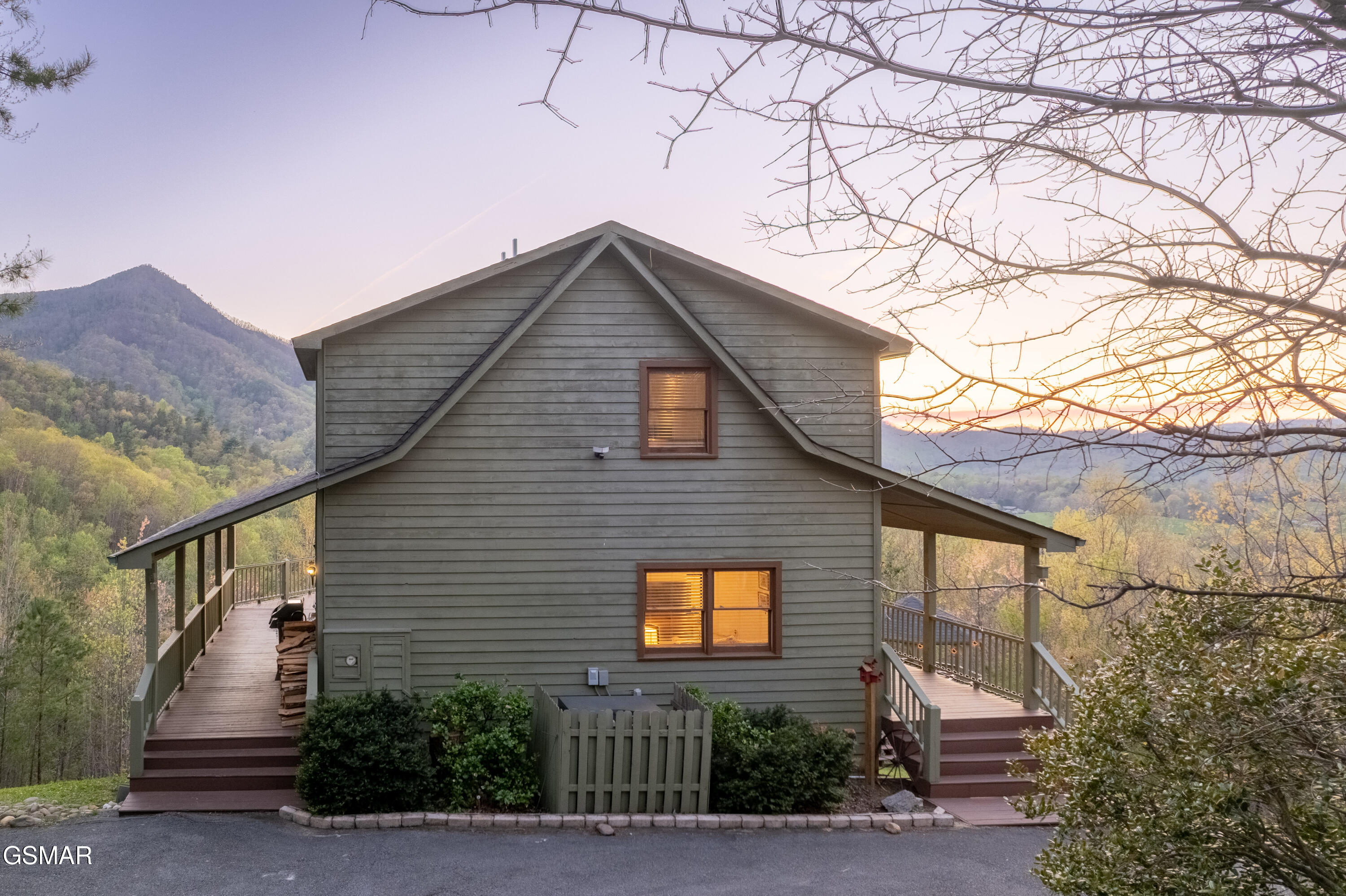 3670 Marian Lake Way Sevierville TN 37862