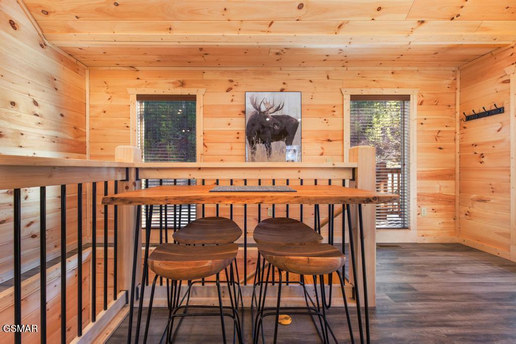 1110 Rocky Creek Way Pigeon Forge TN 37863