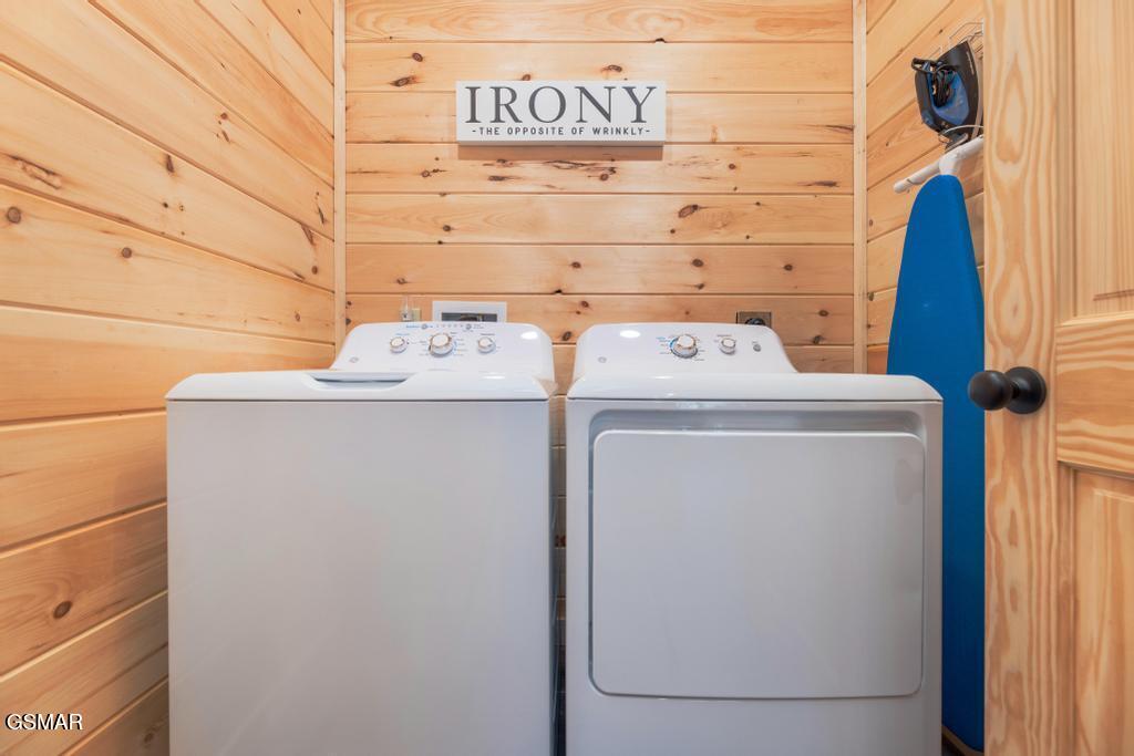 1110 Rocky Creek Way Pigeon Forge TN 37863