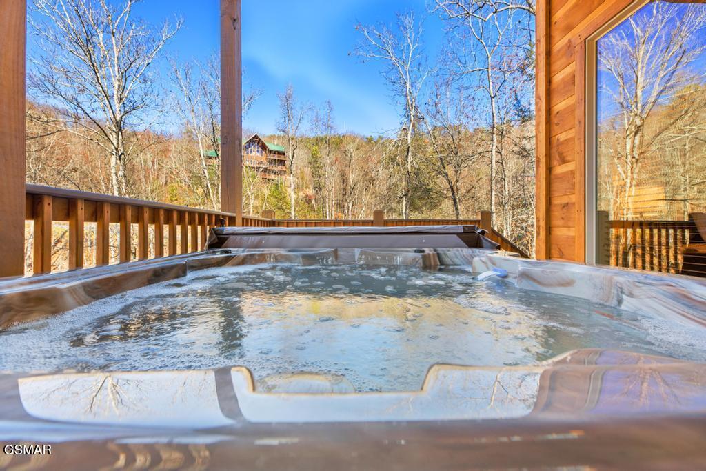 1110 Rocky Creek Way Pigeon Forge TN 37863