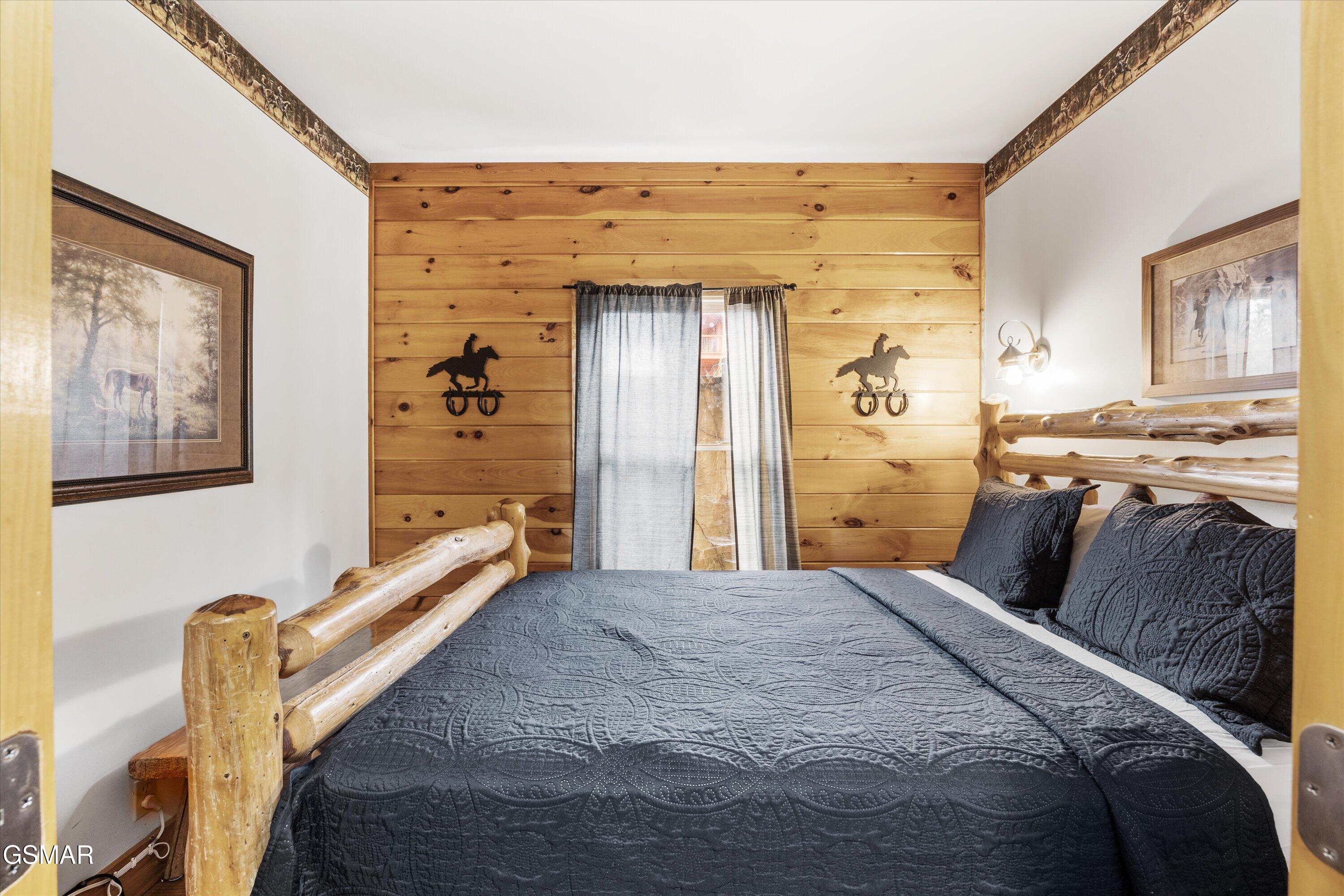 2818 Seth Road Pigeon Forge TN 37863