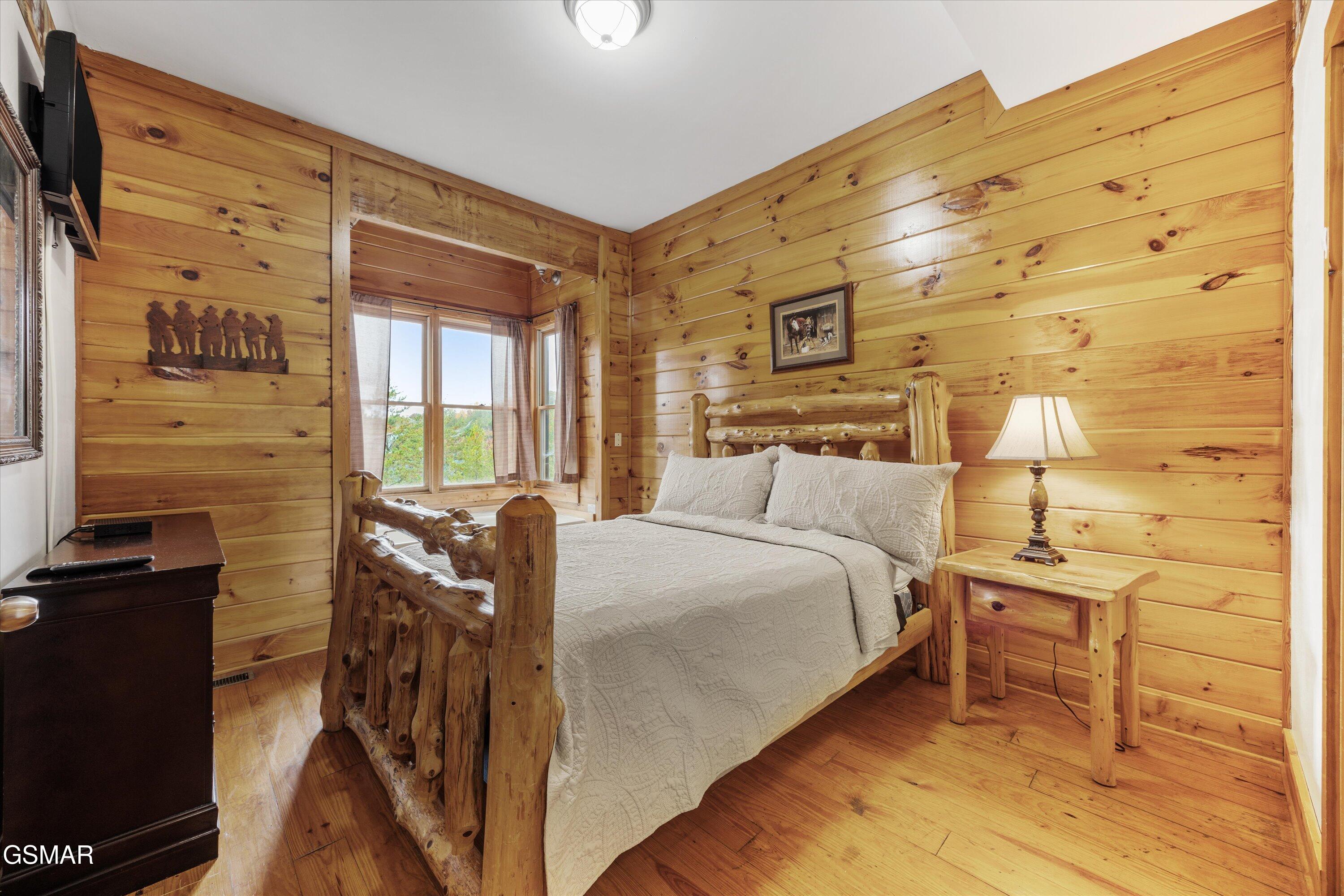 2818 Seth Road Pigeon Forge TN 37863