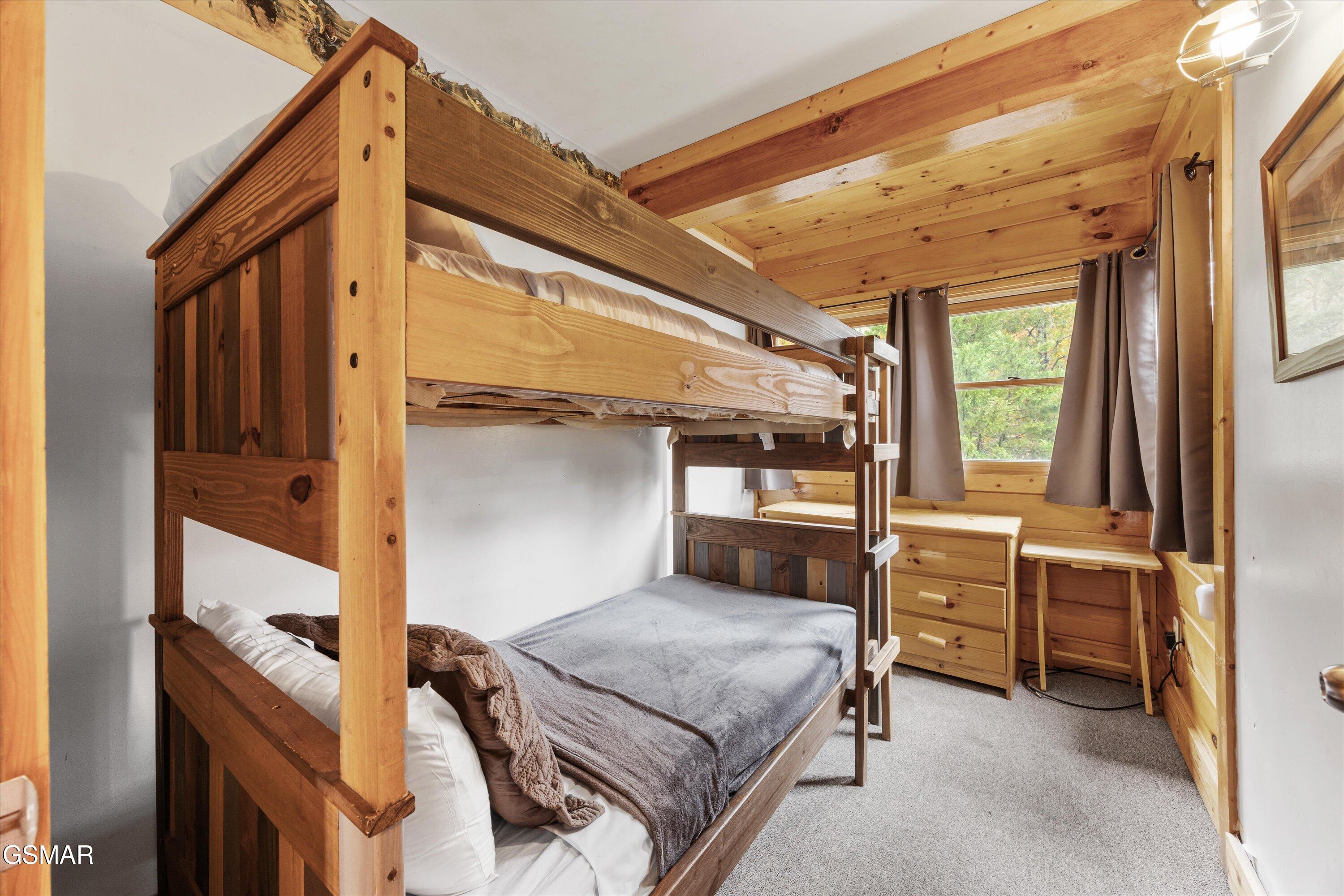 2818 Seth Road Pigeon Forge TN 37863