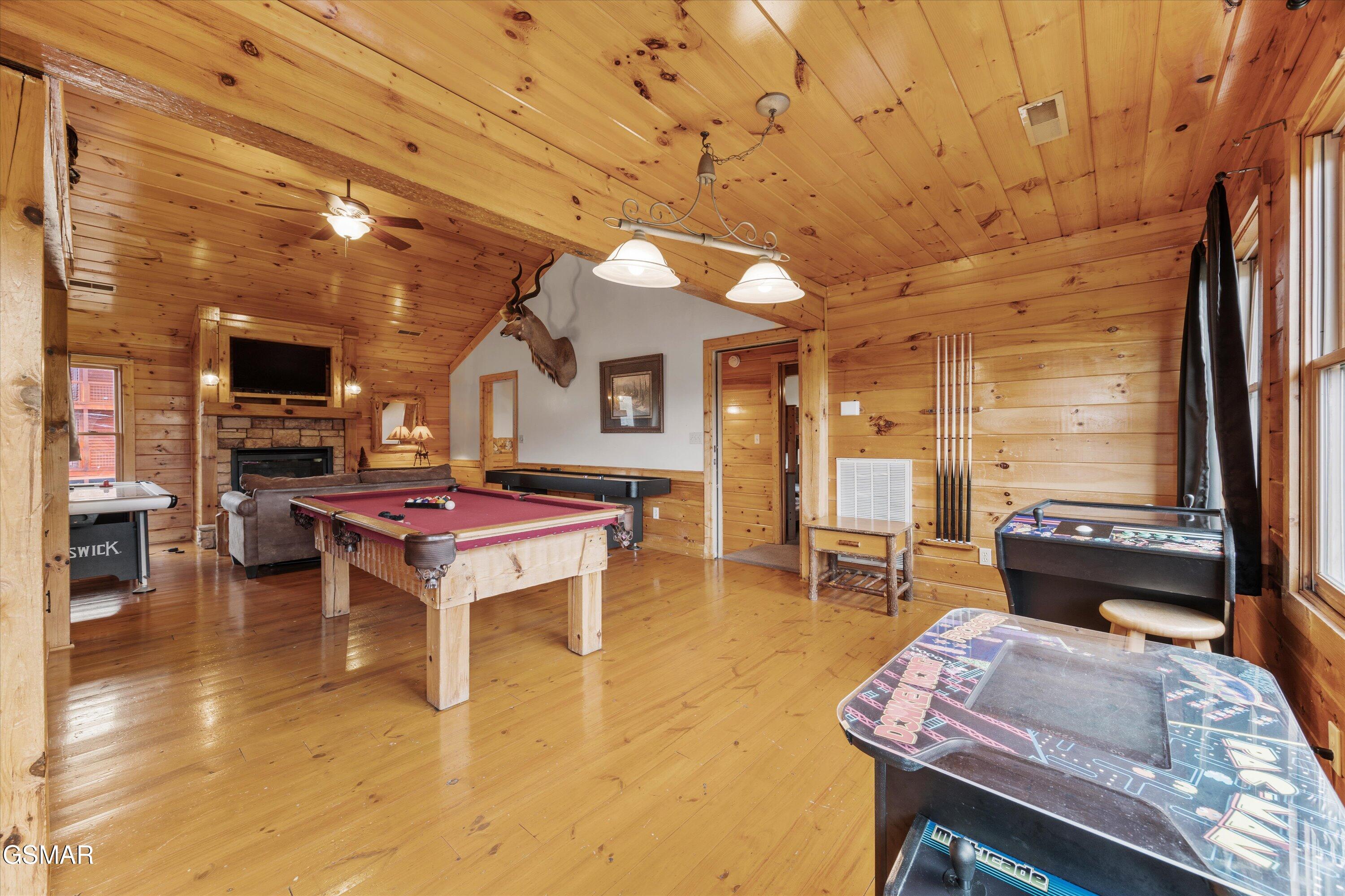 2818 Seth Road Pigeon Forge TN 37863