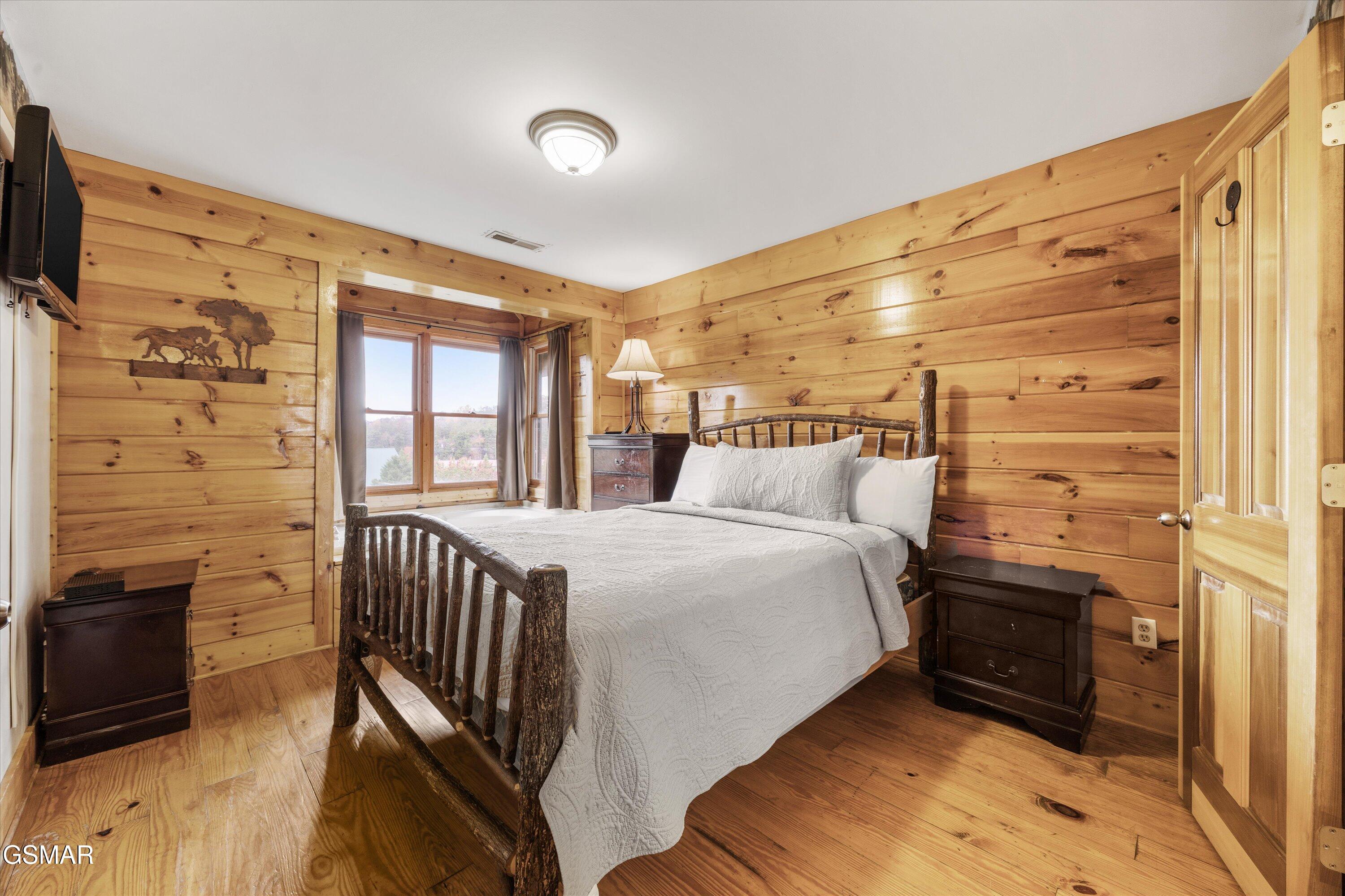2818 Seth Road Pigeon Forge TN 37863