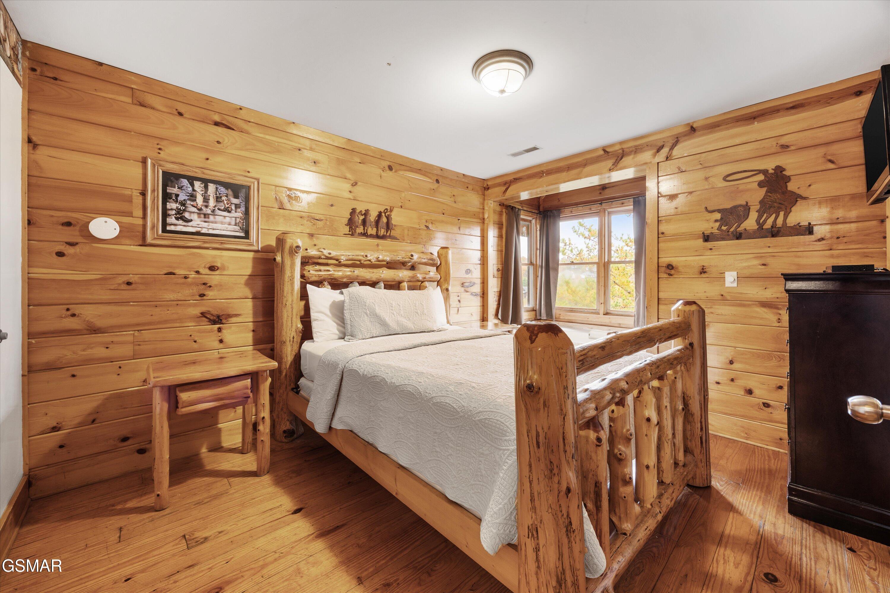 2818 Seth Road Pigeon Forge TN 37863