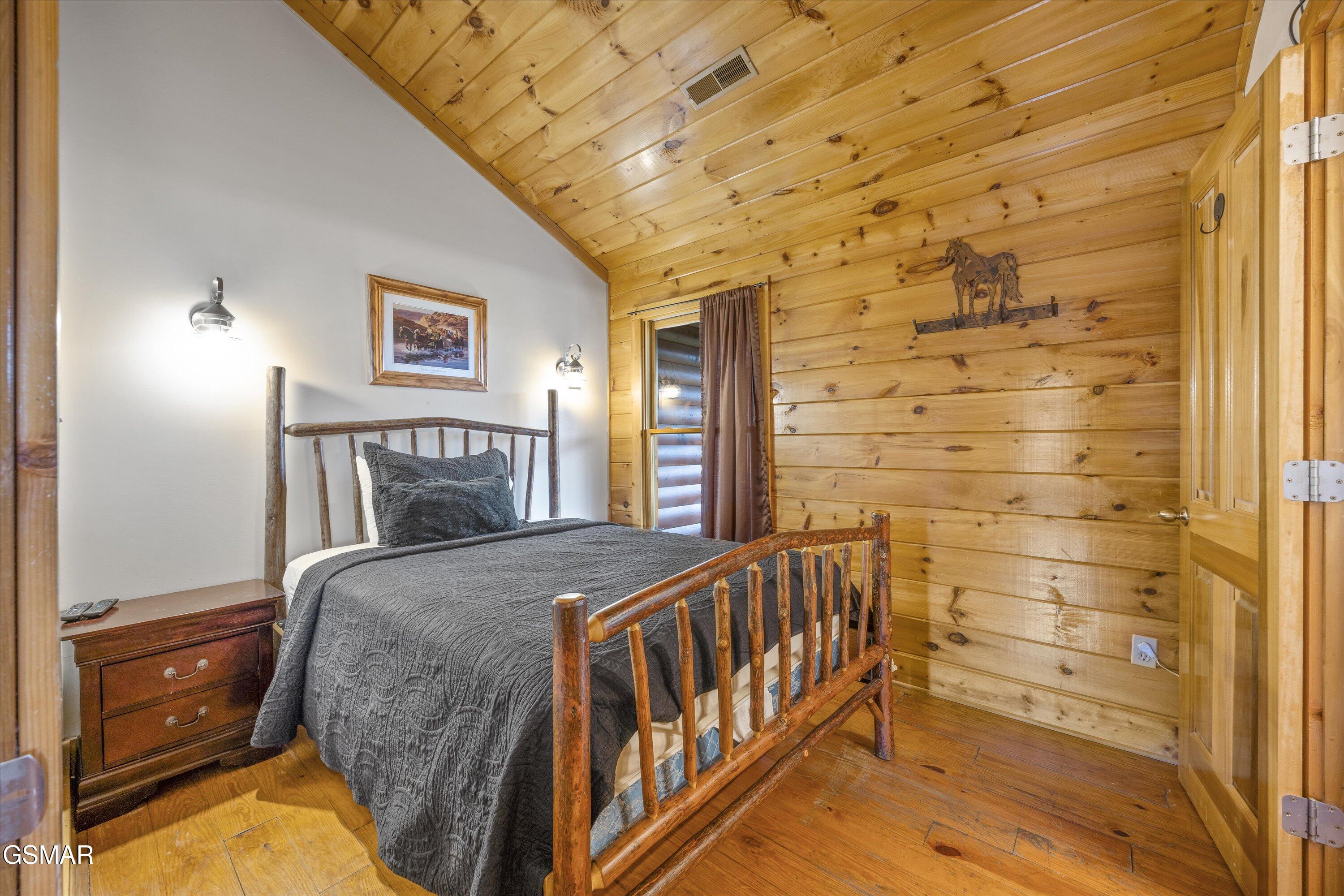 2818 Seth Road Pigeon Forge TN 37863