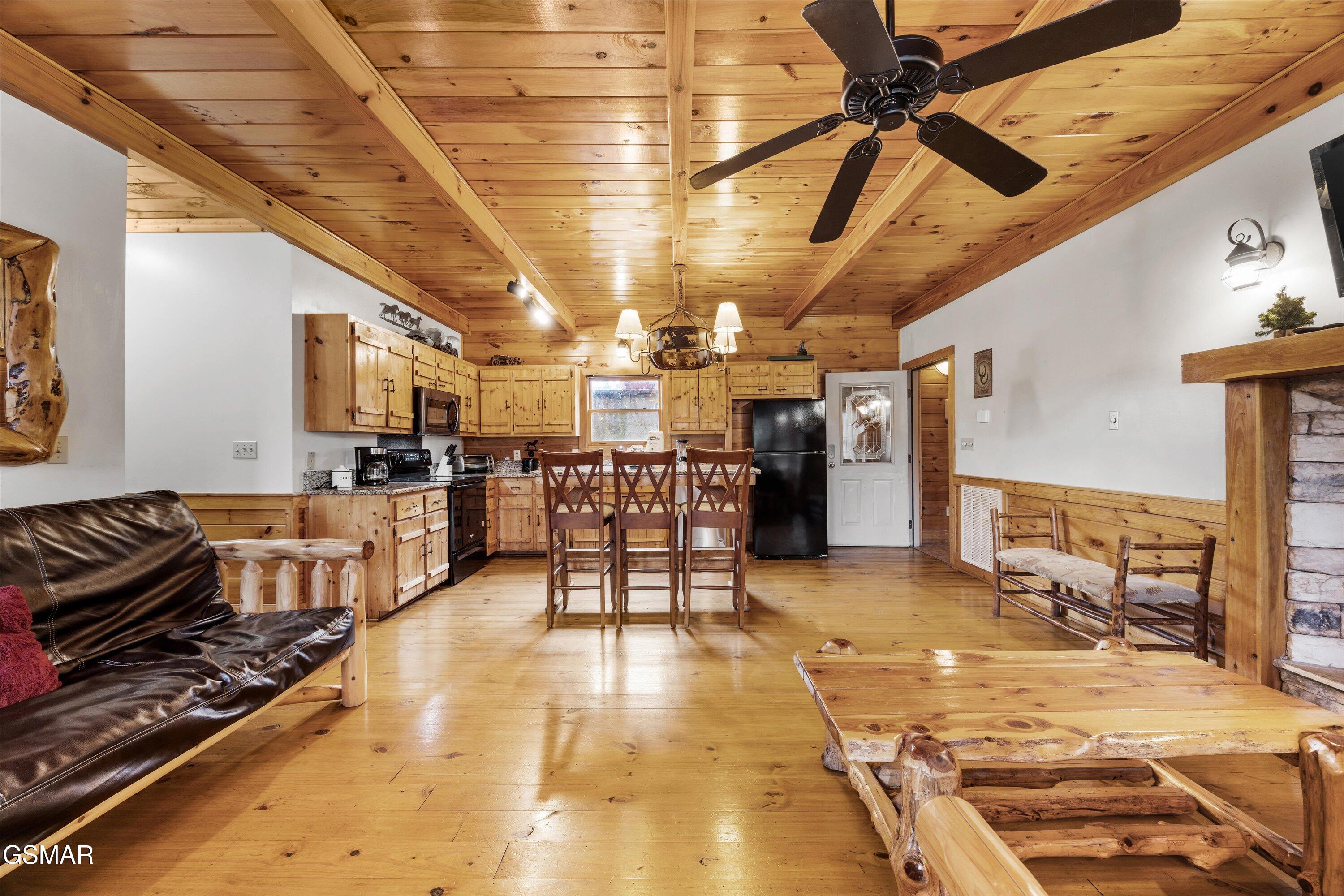 2818 Seth Road Pigeon Forge TN 37863