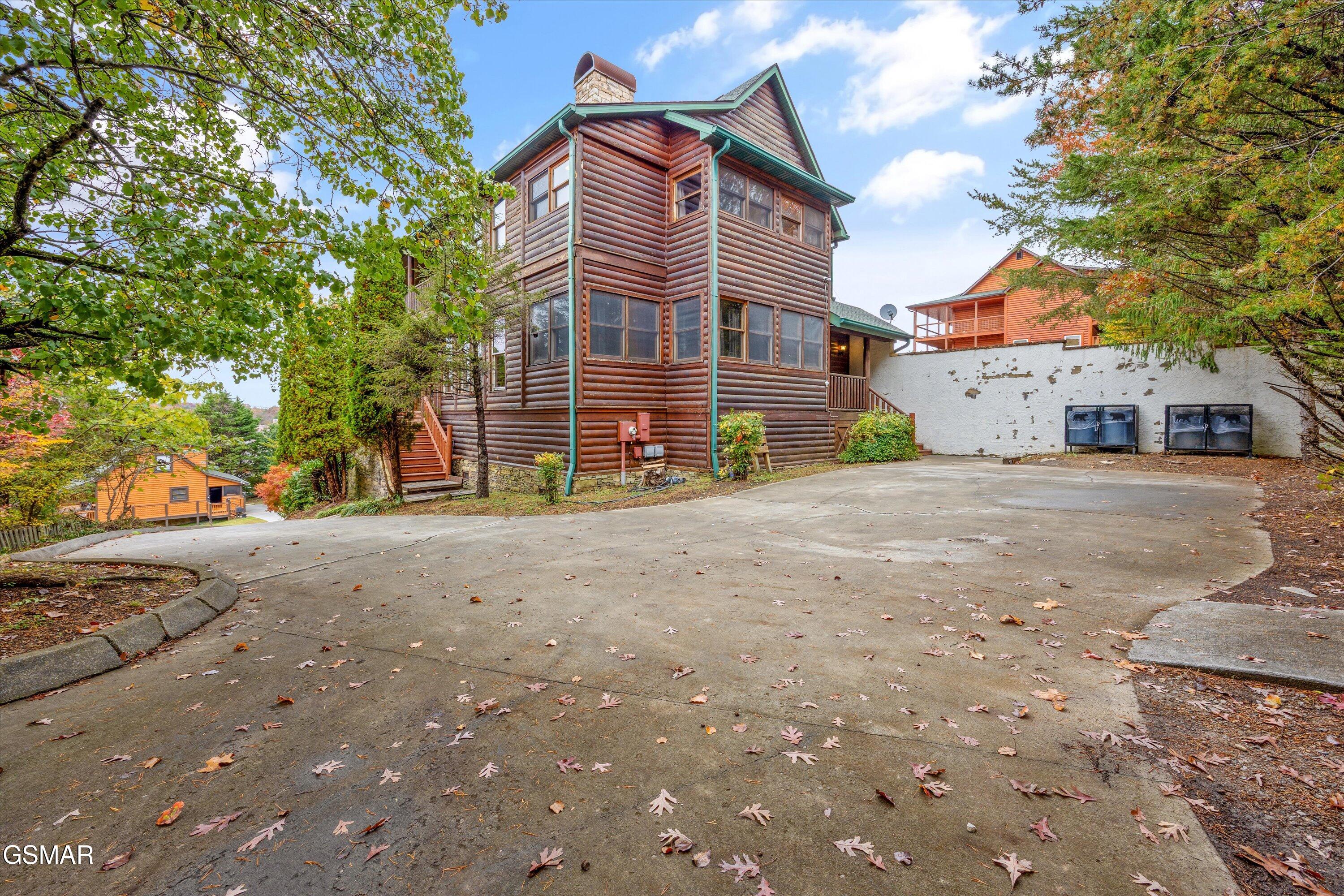 2818 Seth Road Pigeon Forge TN 37863