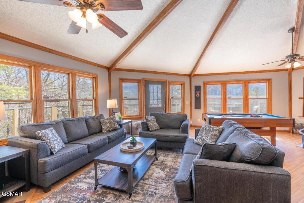 3709 Eagle Lane Gatlinburg TN 37738