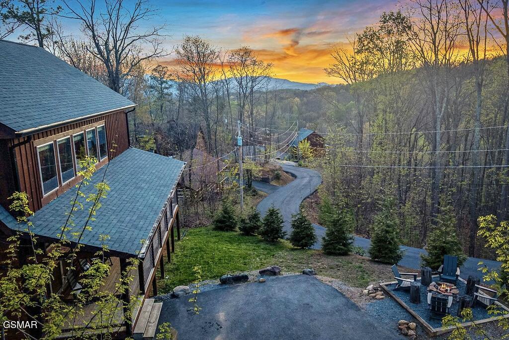 834 Pine Top Lane Gatlinburg TN 37738